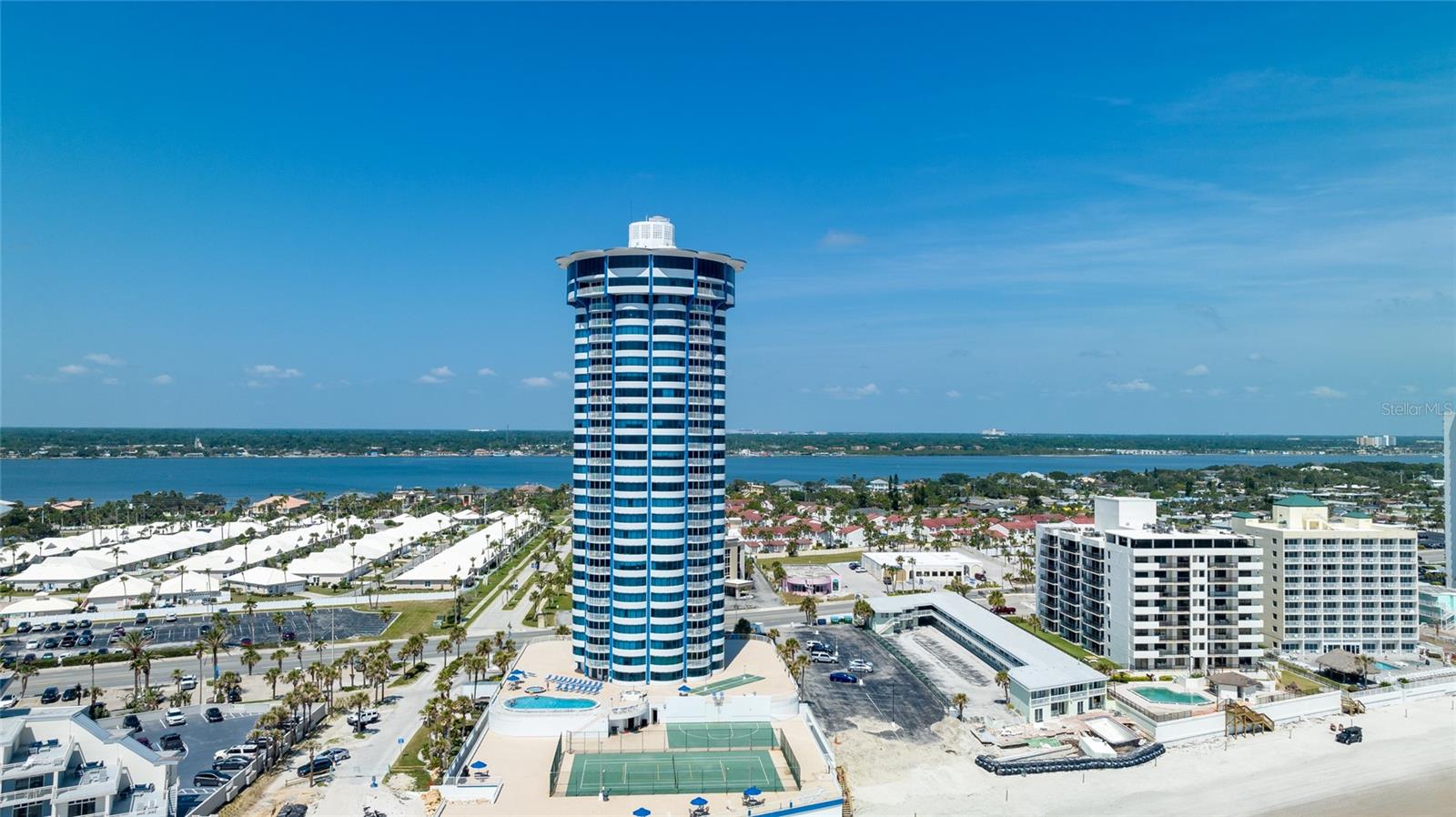 PECK PLAZA - Residential