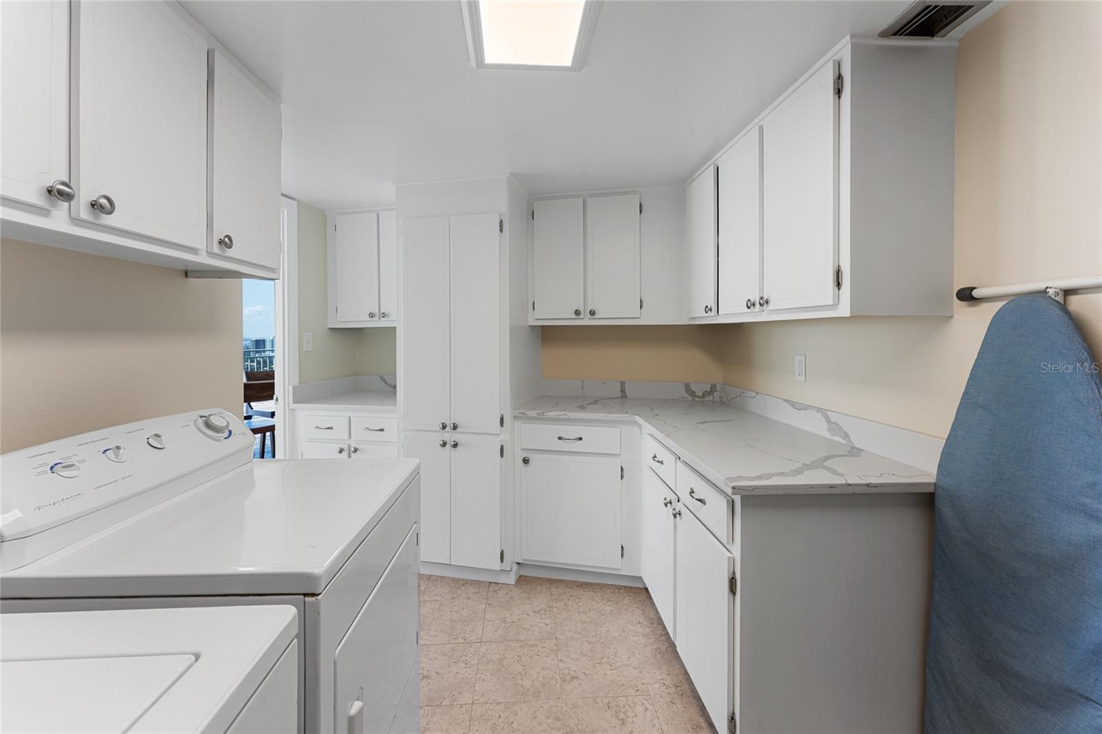 PECK PLAZA - Residential