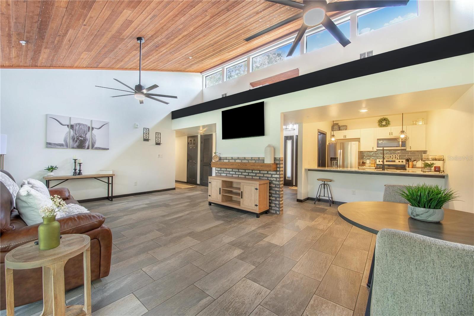 GRENELEFE CAMELOT CONDO - Residential