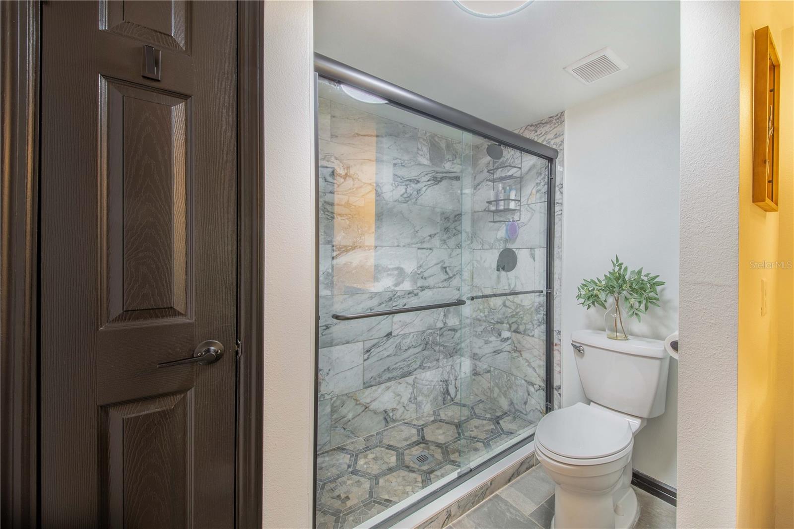 GRENELEFE CAMELOT CONDO - Residential
