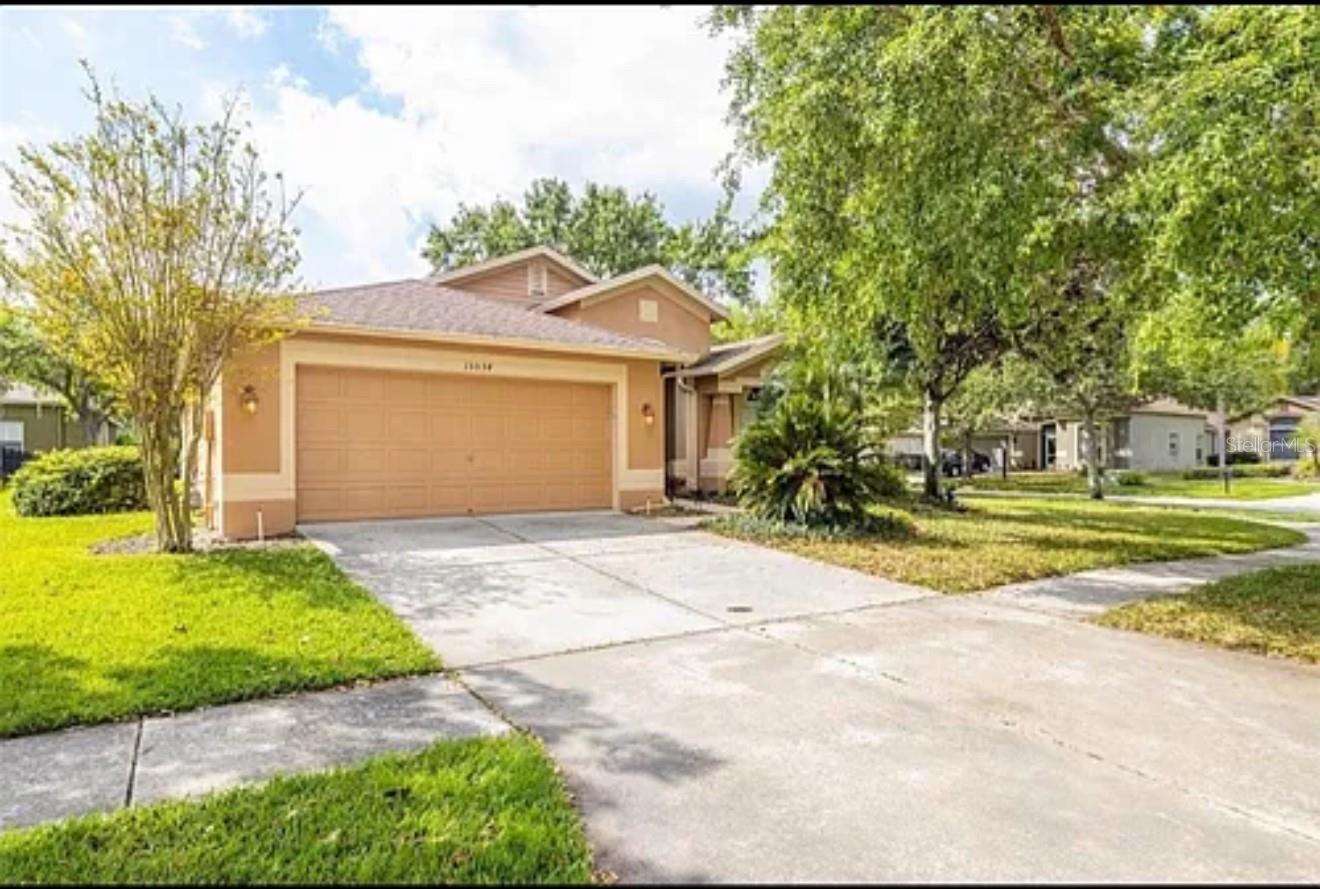 This property is available to move in 08-01-2026 but ready to show at your convenience .
Welcome to the Gate Community home . This stunning 4-bedroom home has been  updated and is move-in ready. The Newly Remodeled kitchen is perfect for the chef in your family, with 42" upper cabinets, granite countertops, and stainless steel appliances. The kitchen/family room combo with a personal window seat is perfect for relaxing and letting in tons of natural light. 3 of bedrooms are bamboo wood floors. the Oversized Screened Patio is great for enjoying  outdoor living without insects. Take advantage of resort-living, as Fishhawk amenities include an Aquatic Park with water slides, a heated pool for adults and a shallow kid's pool, tennis courts in 4 different locations, including Fishhawk Tennis Club, multiple gyms, and a newly built Skate Park, miles of walking and biking trails shaded by mature trees , Park Square with cafes, shops, and restaurants, a movie theater, dog park and the list goes on. 

Don't miss your opportunity to see this property.