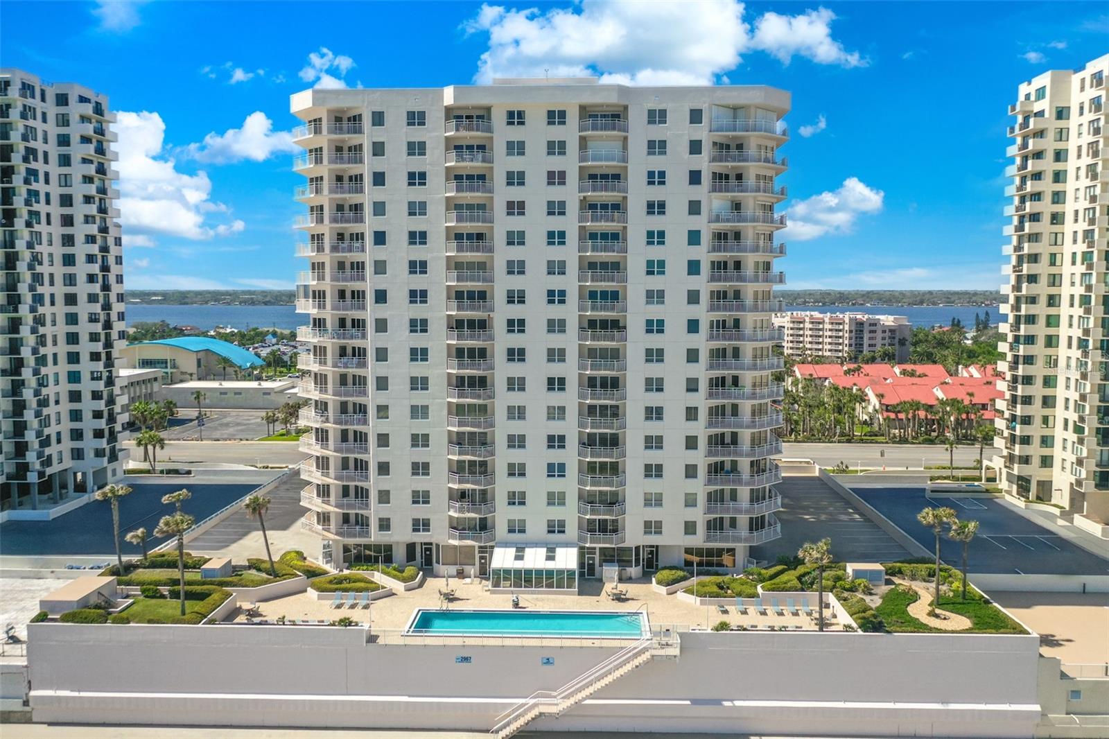OCEANS 06 CONDO - Residential