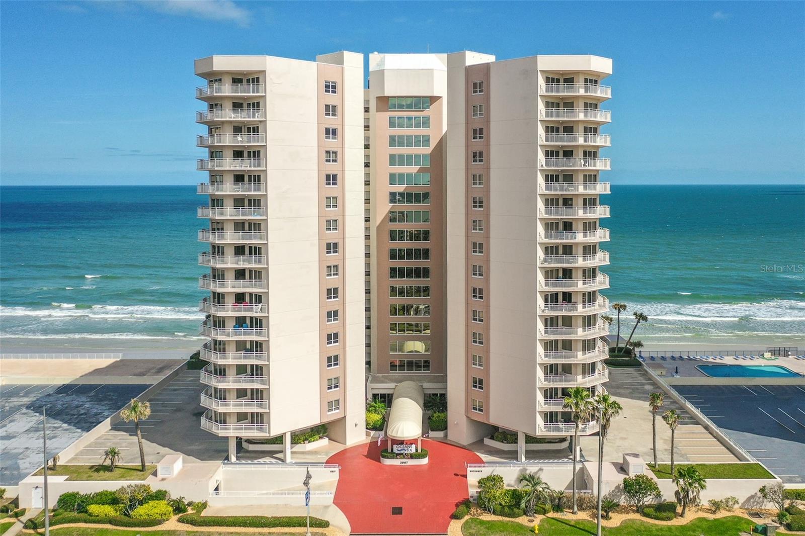OCEANS 06 CONDO - Residential