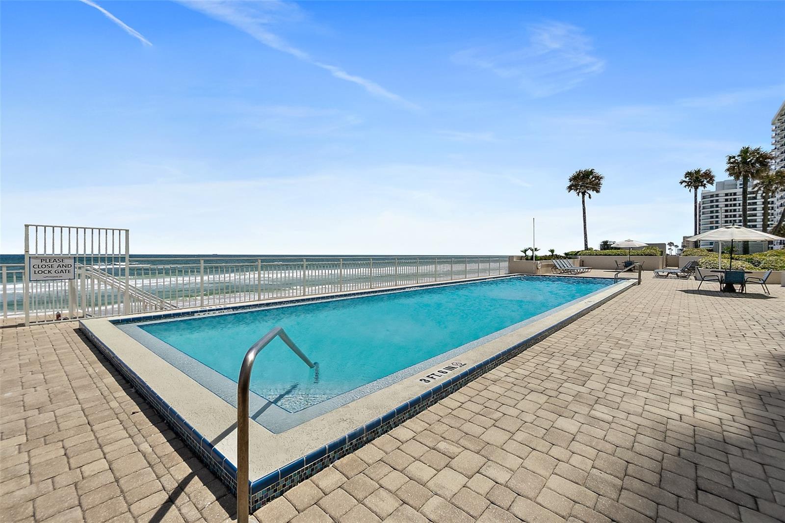 OCEANS 06 CONDO - Residential