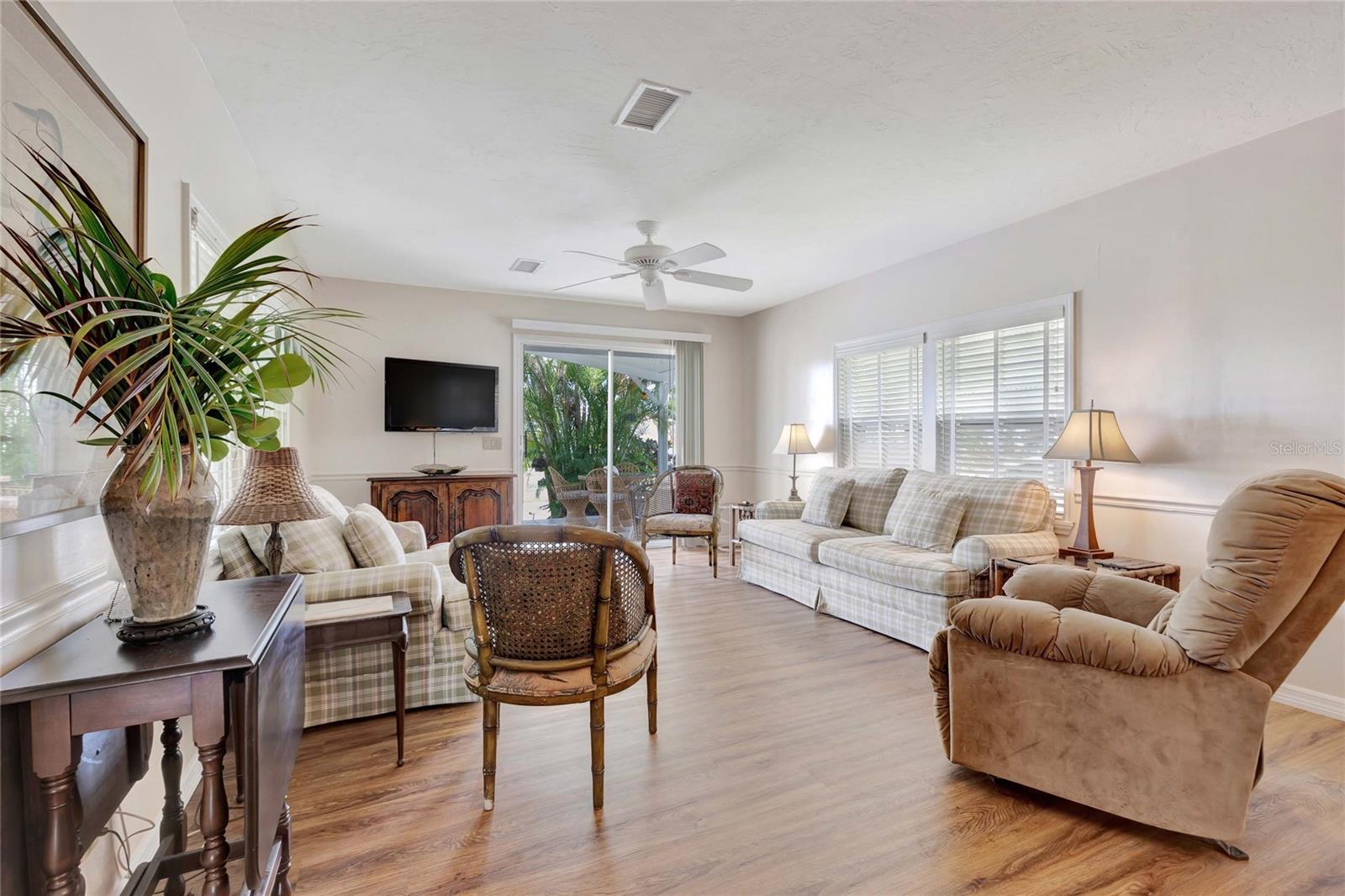 MAPLE LEAF ESTATES - Residential