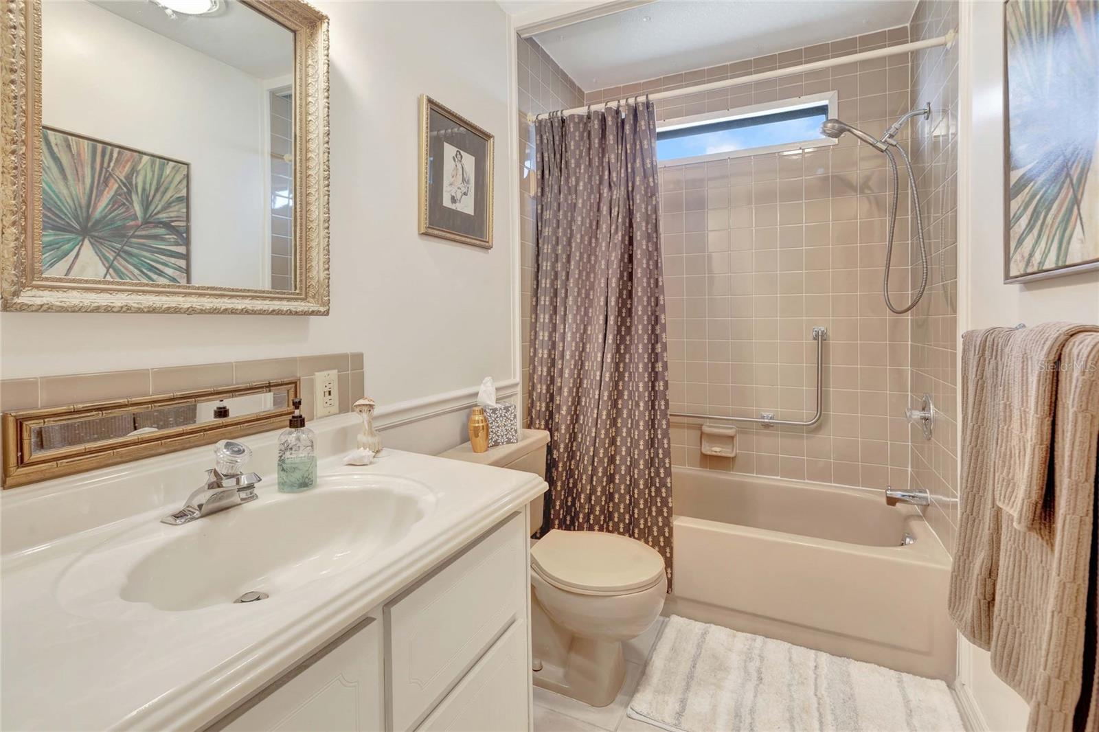 MAPLE LEAF ESTATES - Residential