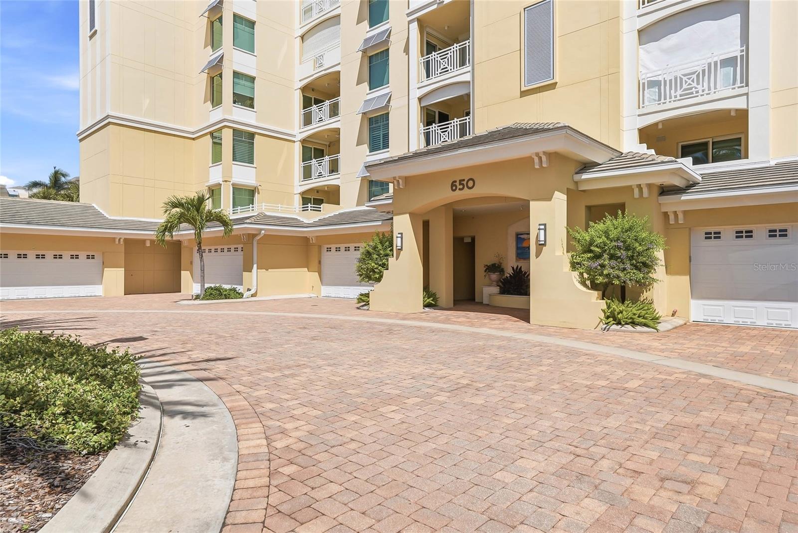 SUNSET POINTE AT COLLANY KEY CONDO - Residential