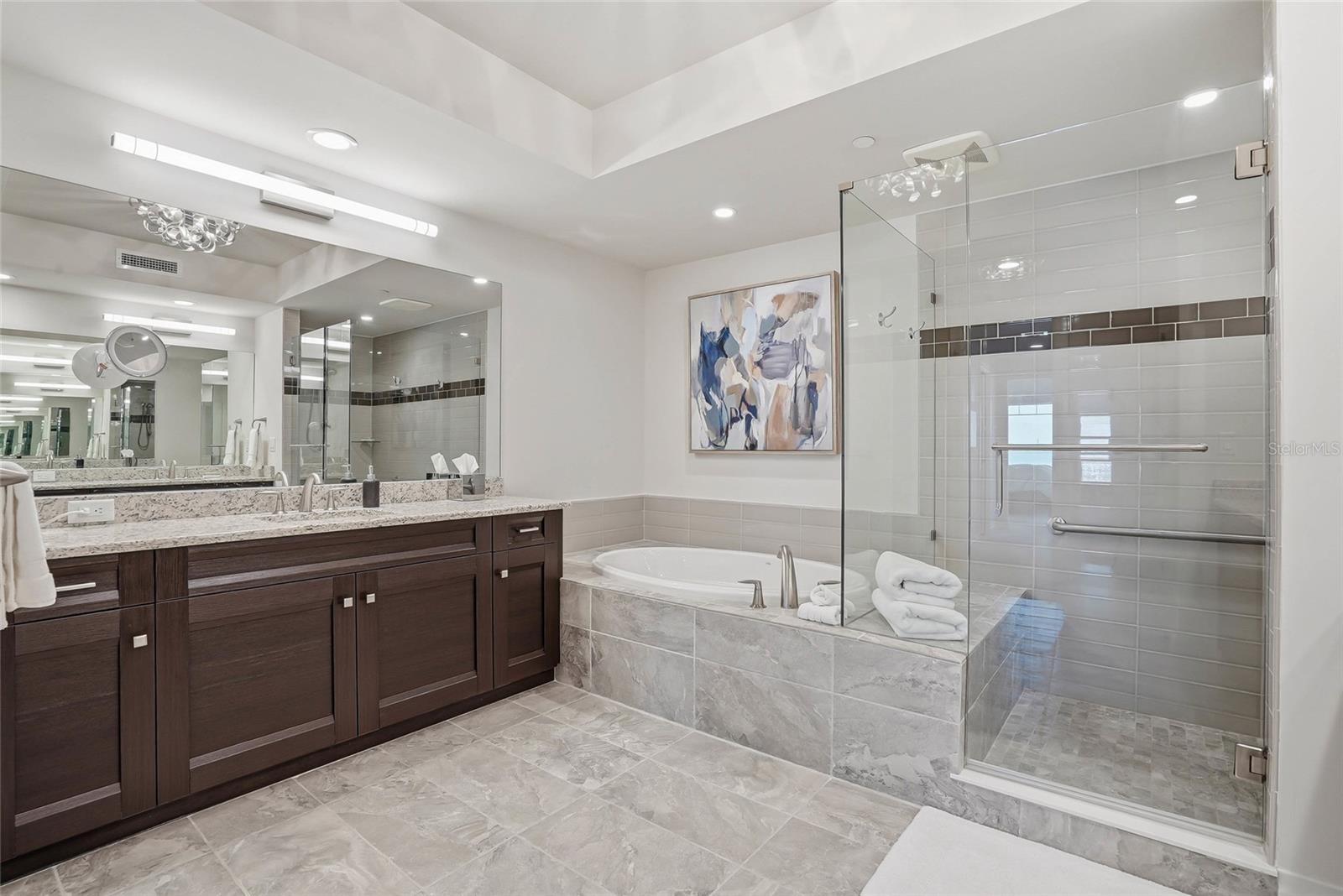 SUNSET POINTE AT COLLANY KEY CONDO - Residential