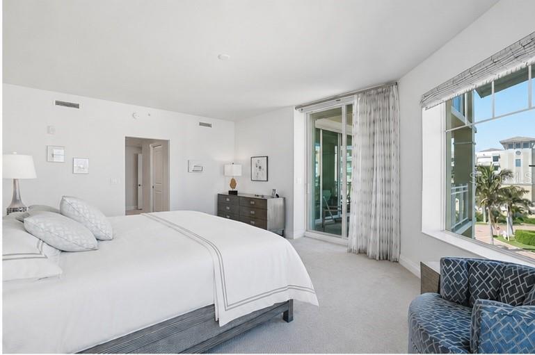 SUNSET POINTE AT COLLANY KEY CONDO - Residential