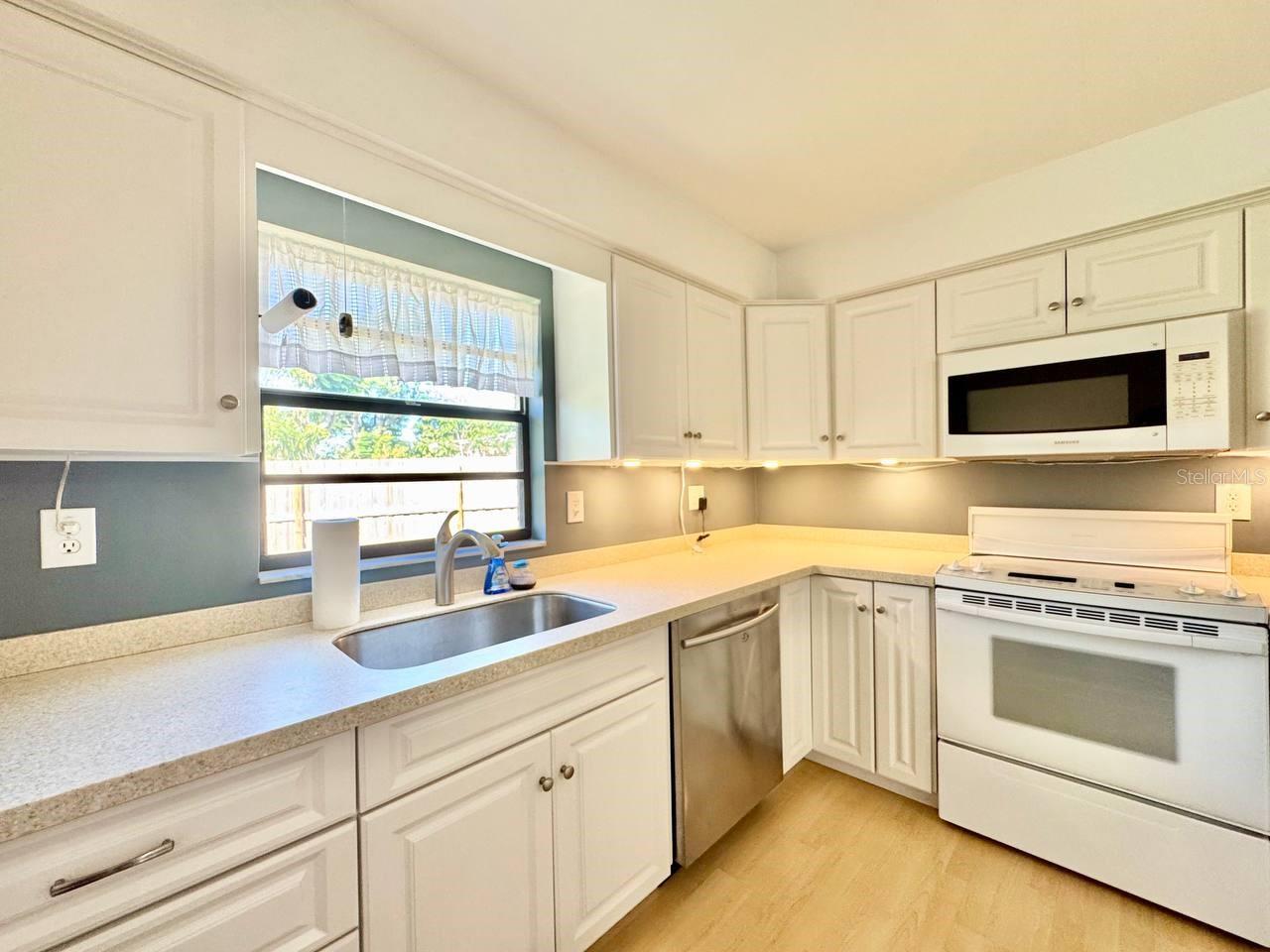 BORDEAUX ESTATES - Residential Lease