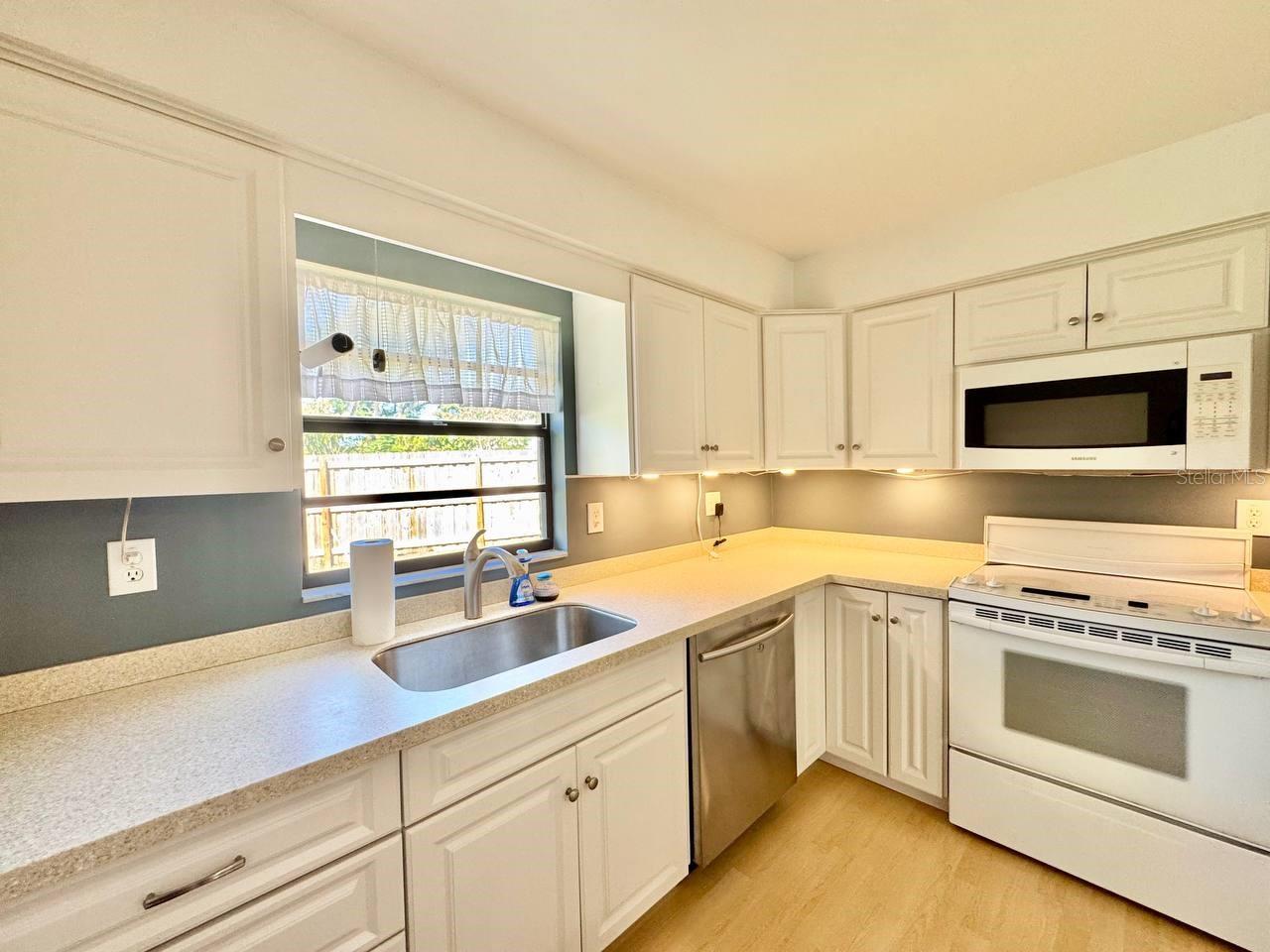 BORDEAUX ESTATES - Residential Lease