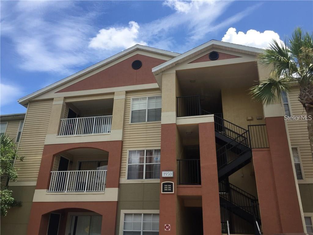 VILLAS AT LAKESIDE A CONDO - Residential
