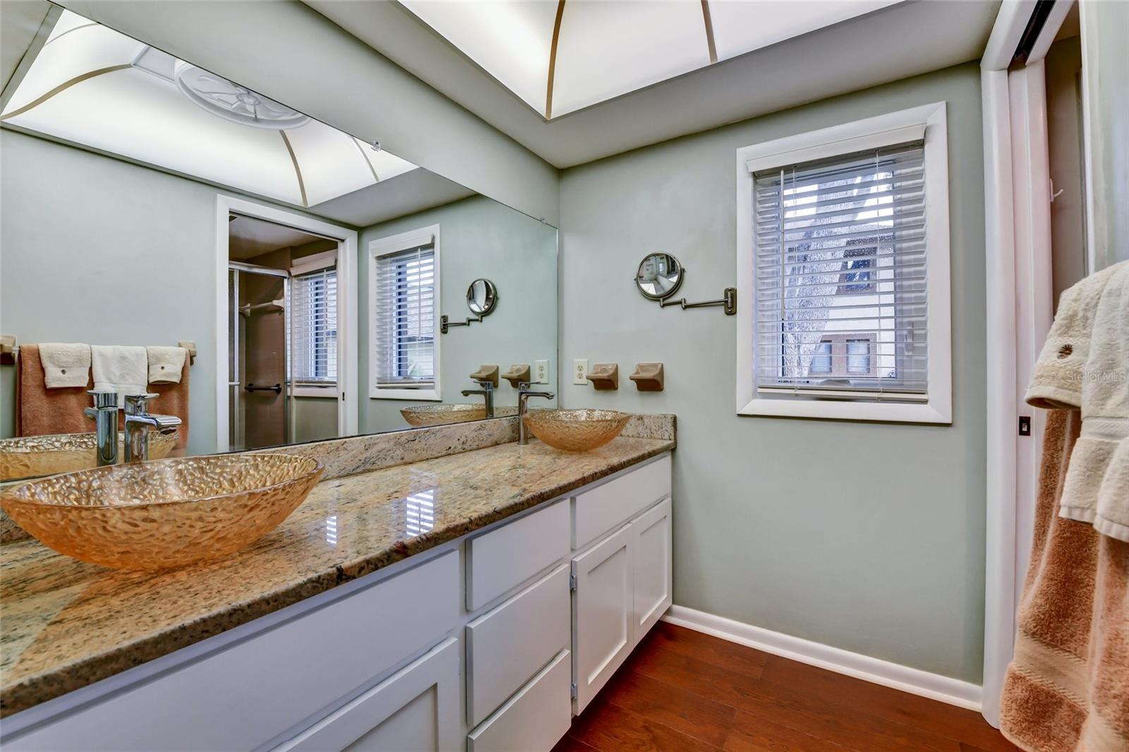 FAIRWAY VILLAS AT BARDMOOR - Residential