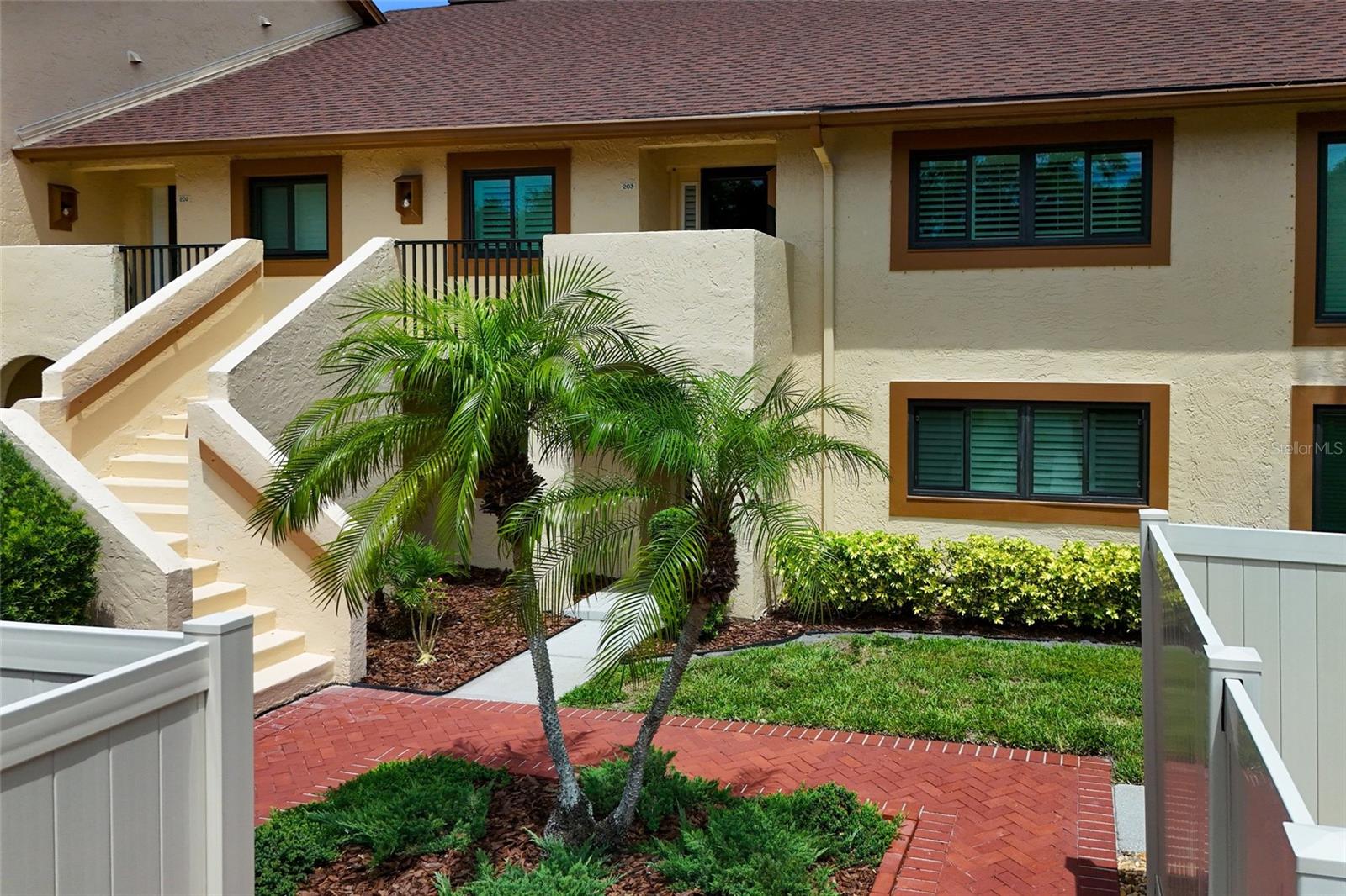 FAIRWAY VILLAS AT BARDMOOR - Residential