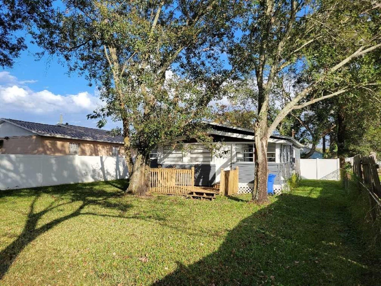 PINE CREST VILLA ADD 6 - Residential
