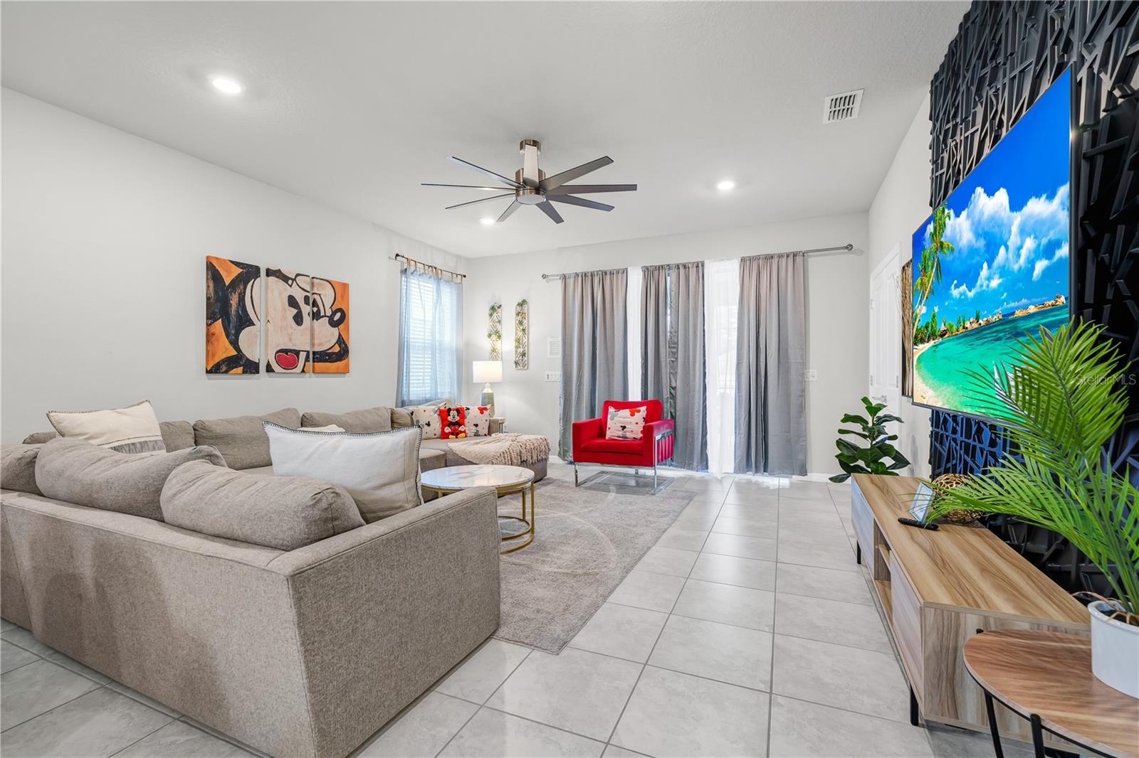 WINDSOR ISLAND RESIDENCE PH 2B - Residential