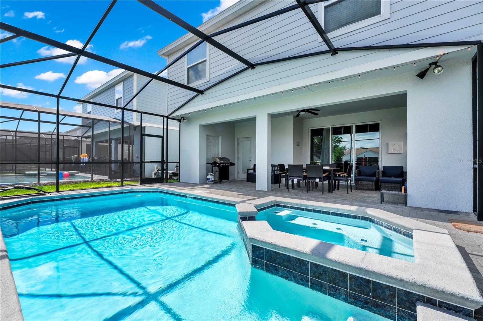 WINDSOR ISLAND RESIDENCE PH 2B - Residential