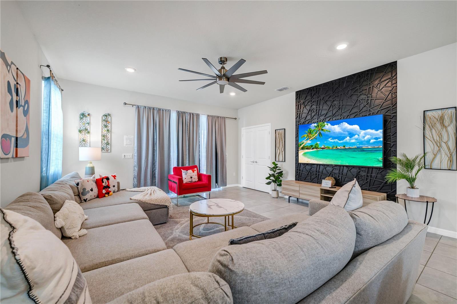 WINDSOR ISLAND RESIDENCE PH 2B - Residential
