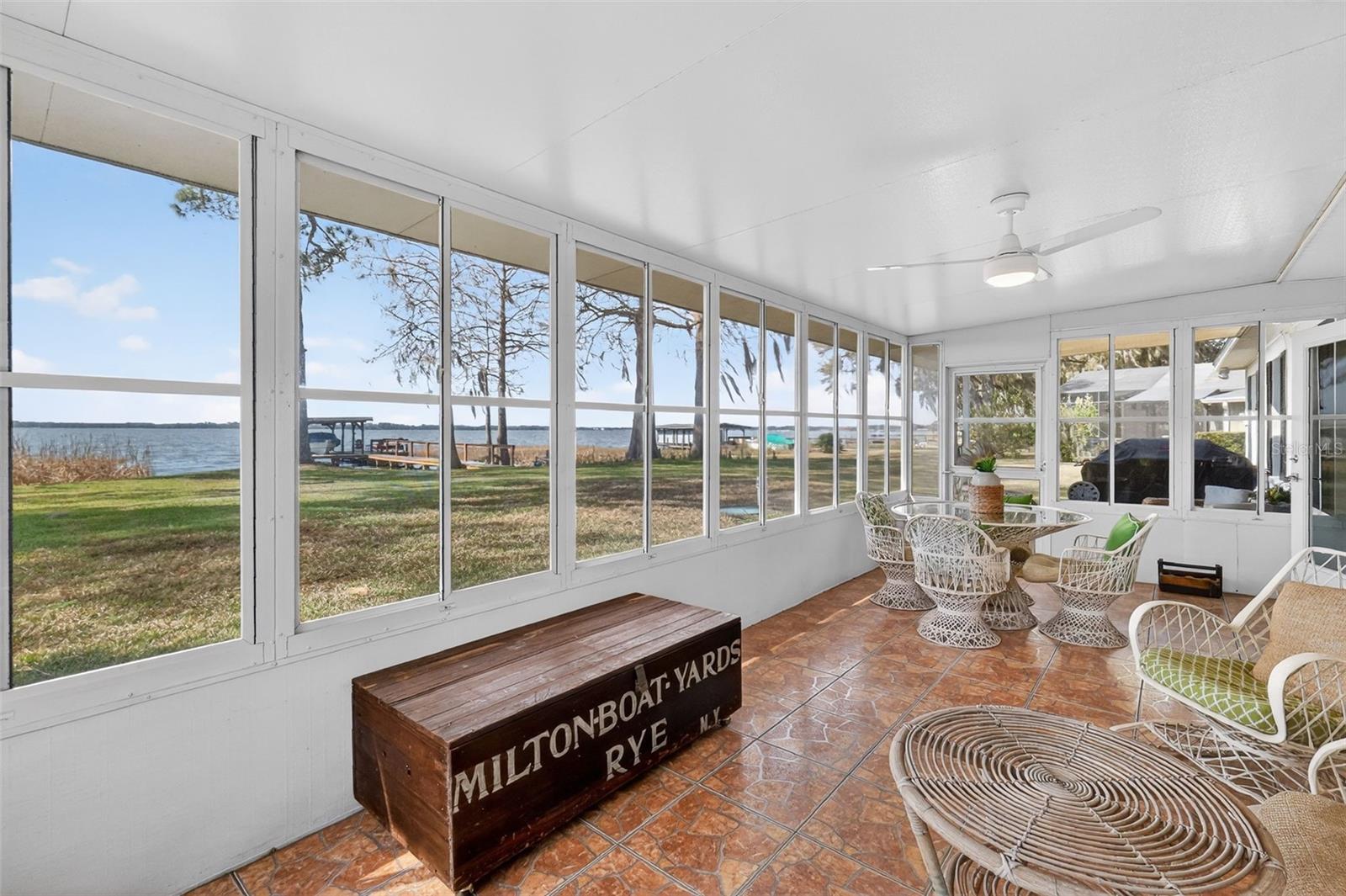 TAVADORA SHORES - Residential