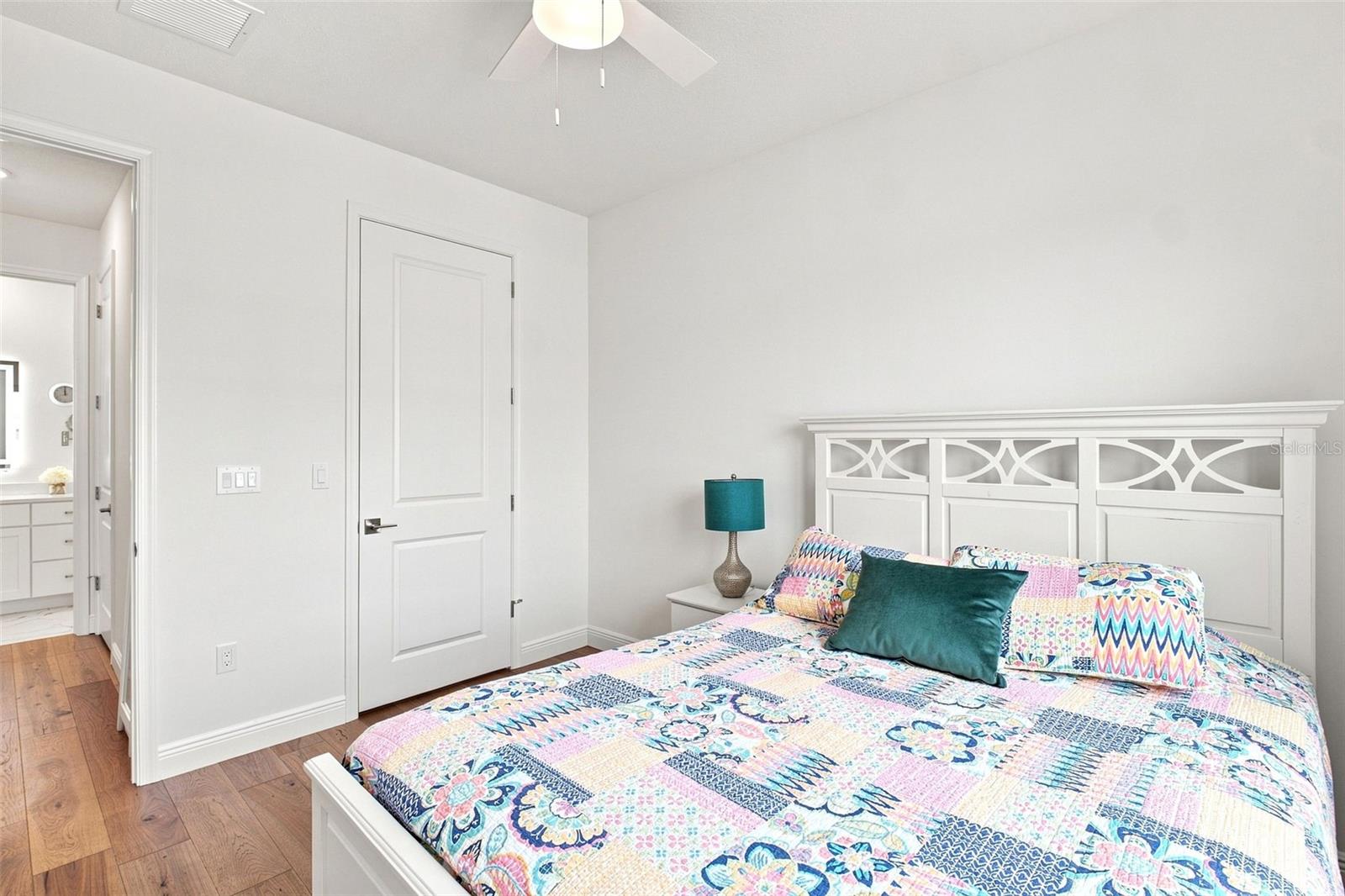 CASTILLE URBANA CONDO - Residential