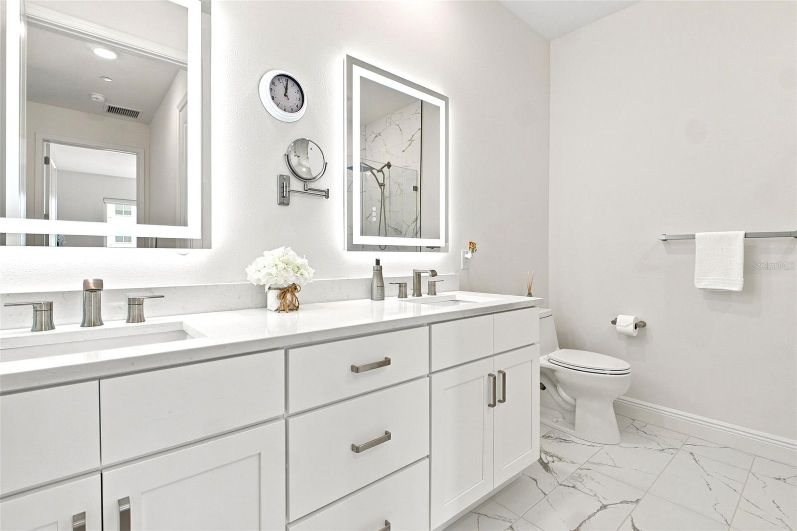 CASTILLE URBANA CONDO - Residential