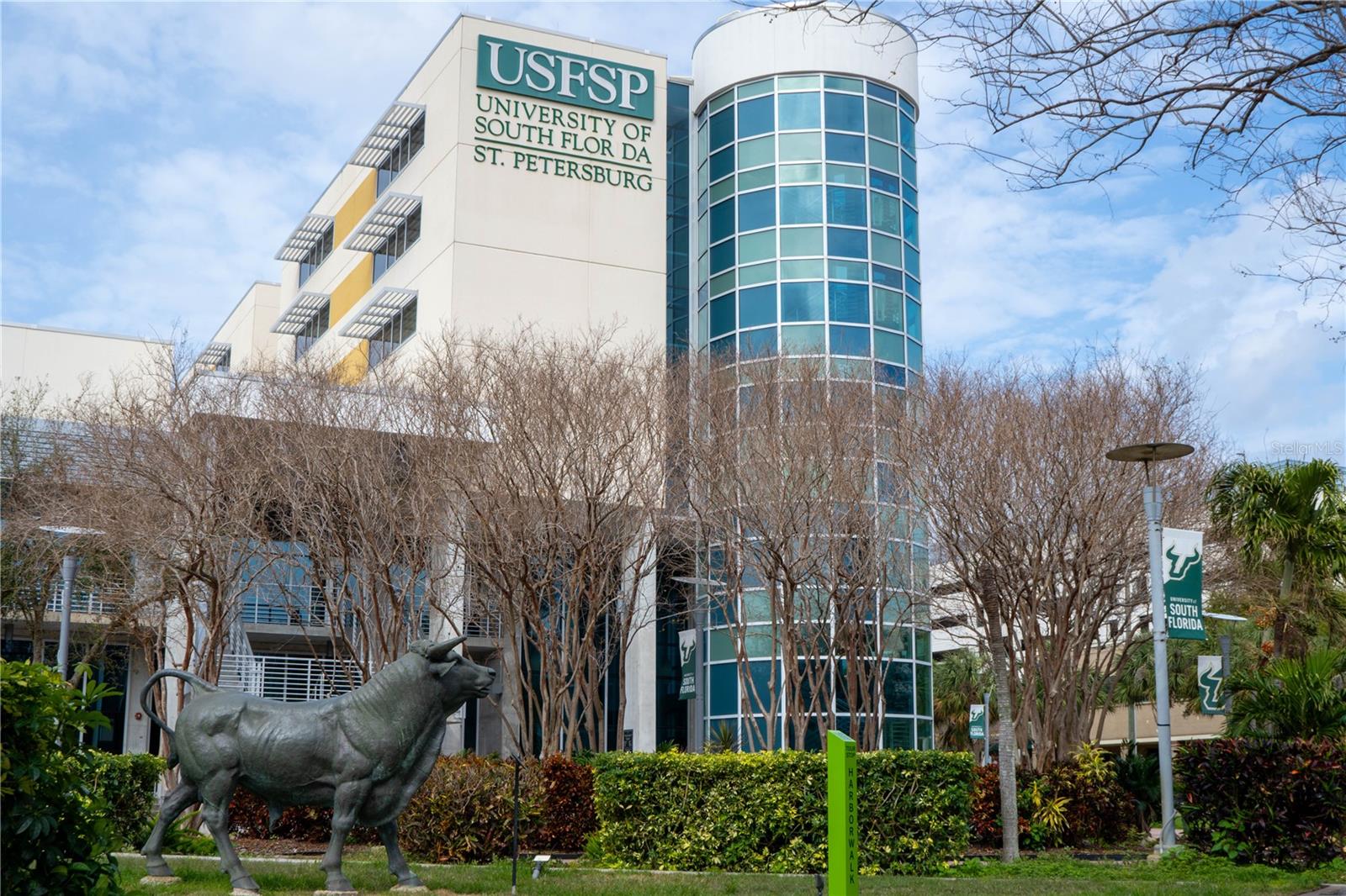 CASTILLE URBANA CONDO - Residential