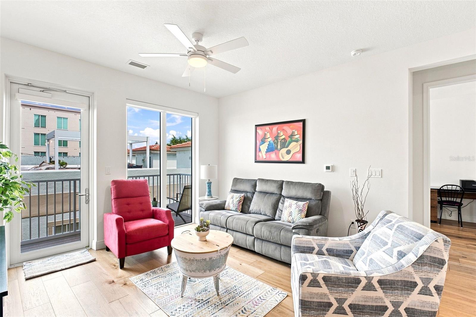 CASTILLE URBANA CONDO - Residential