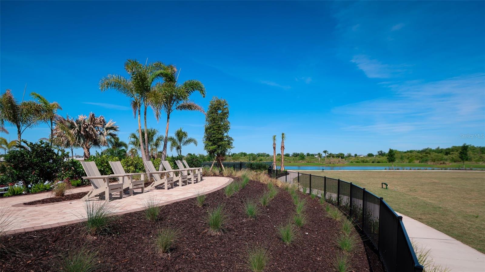 SADDLESTONE AT STAR FARMS LAKEWOOD RANCH - Residential