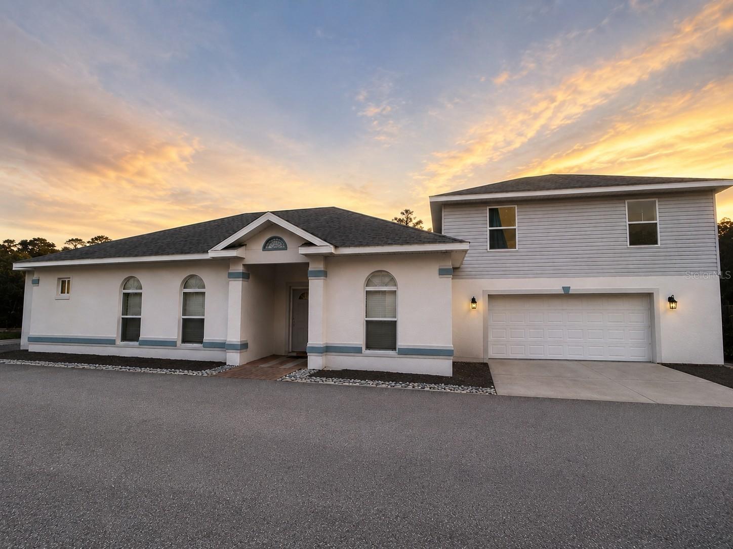 Virtually Staged. INCLUDES ALL UTILITIES! Water, electricity, and garbage pickup are all included in the rent!
Located just 1 mile from downtown Mount Dora in the sought-after Golf Cart District, this beautiful 3-bedroom, 2-bath home offers an open-concept floor plan with high ceilings, custom built-ins, and plenty of natural light. Enjoy the spacious screened-in Florida room, a small fenced backyard, and a two-car garage.
The garage also includes a washer and dryer, utility sink, and gym equipment for tenant use. Conveniently located close to the Mount Dora Library and just minutes from downtown shopping, dining, parks, and waterfront activities.
Don't miss this opportunity to enjoy comfortable living in one of Mount Dora's most desirable locations!