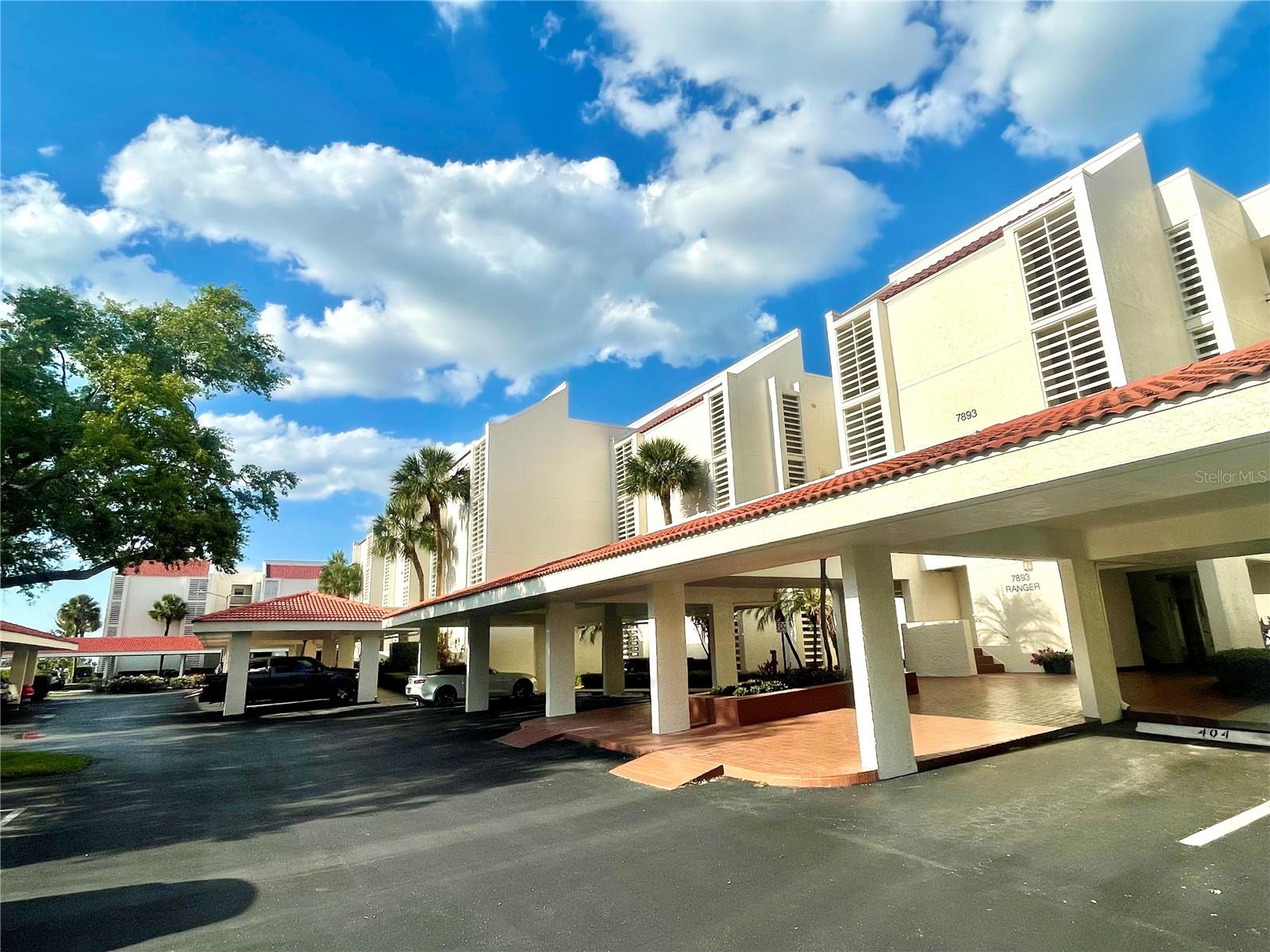 RANGER CONDO - Residential