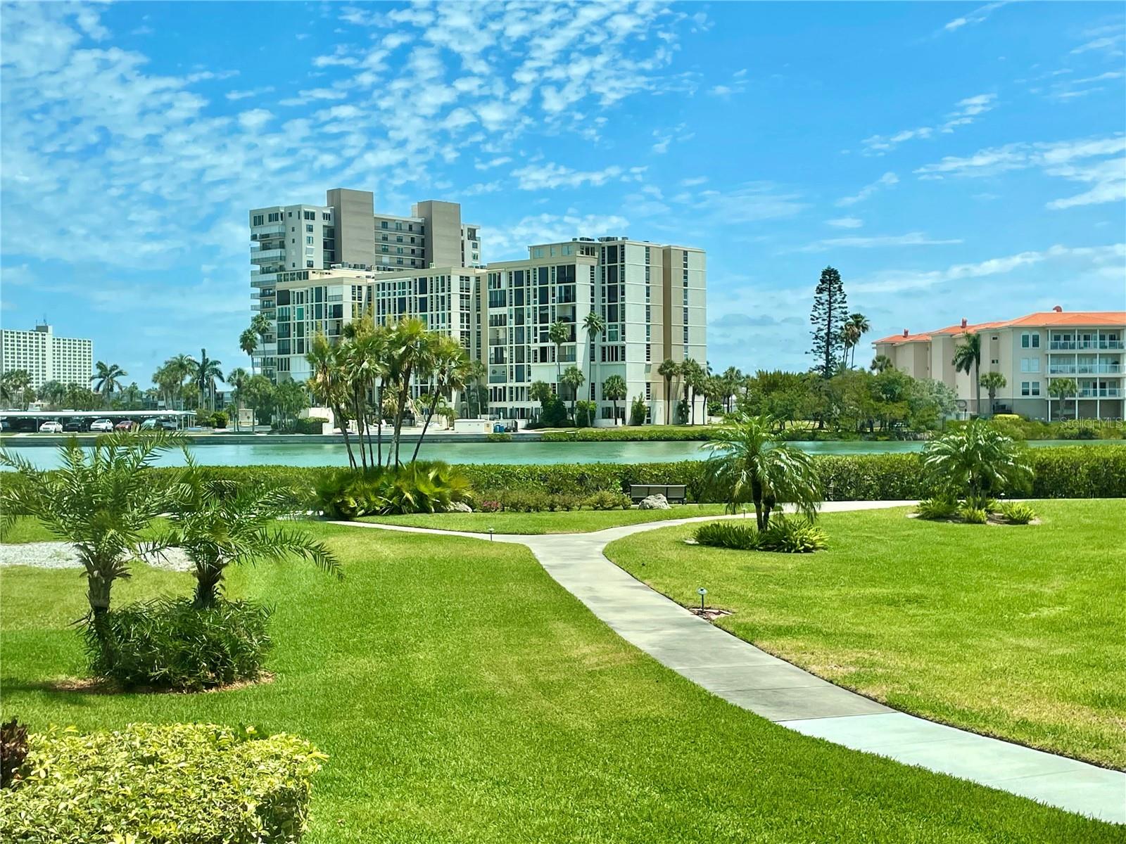 RANGER CONDO - Residential