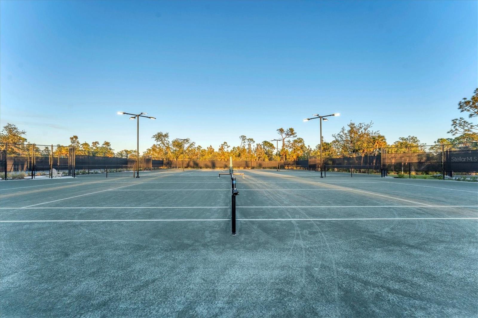 WELLEN PARK GOLF & COUNTRY CLUB - Residential