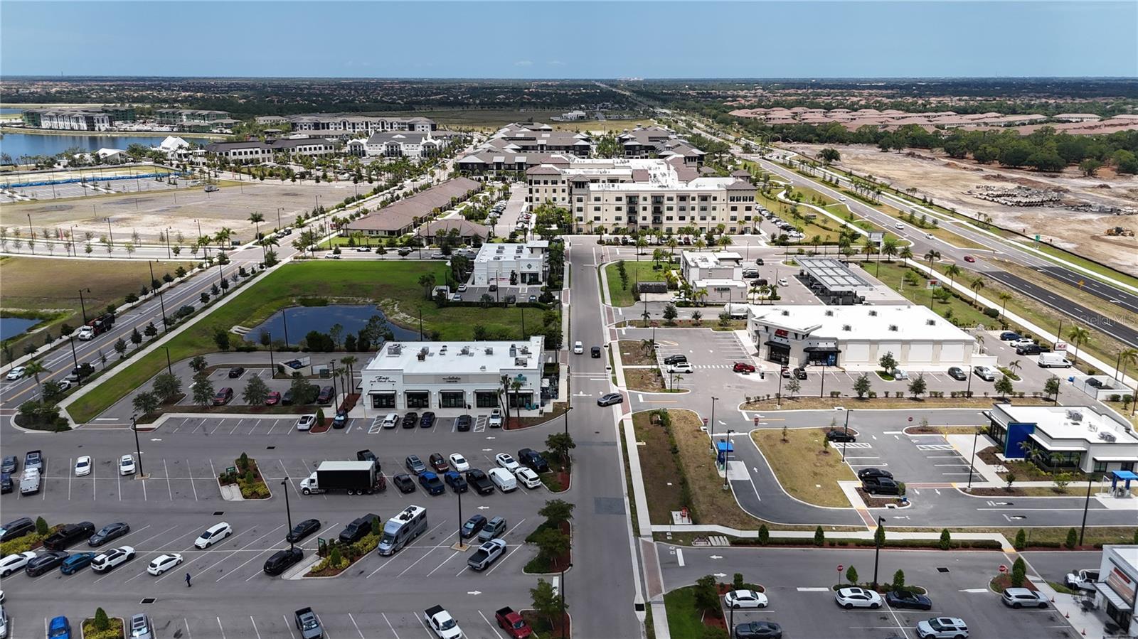 WELLEN PARK GOLF & COUNTRY CLUB - Residential