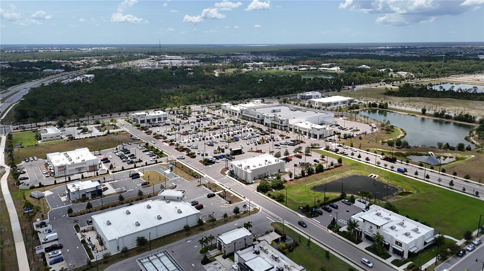 WELLEN PARK GOLF & COUNTRY CLUB - Residential
