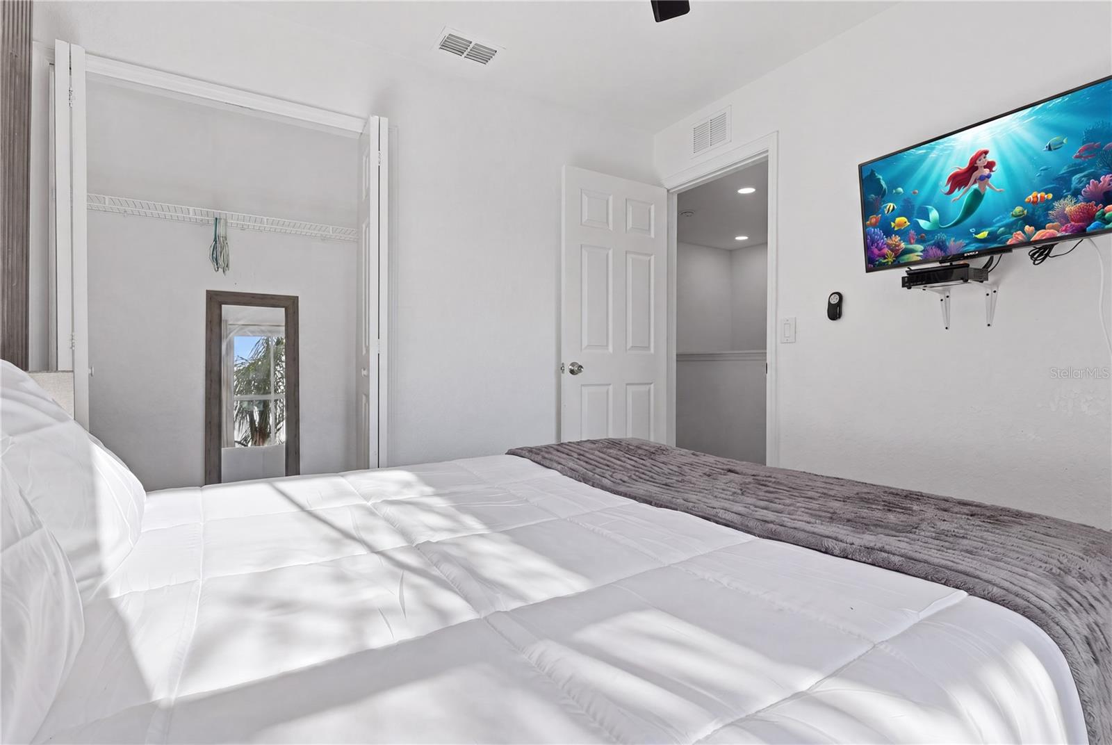 VILLA AT REGAL PALMS CONDO - Residential