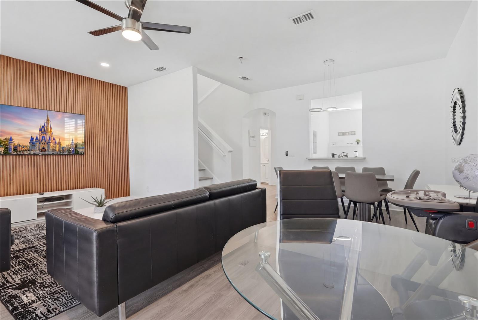 VILLA AT REGAL PALMS CONDO - Residential
