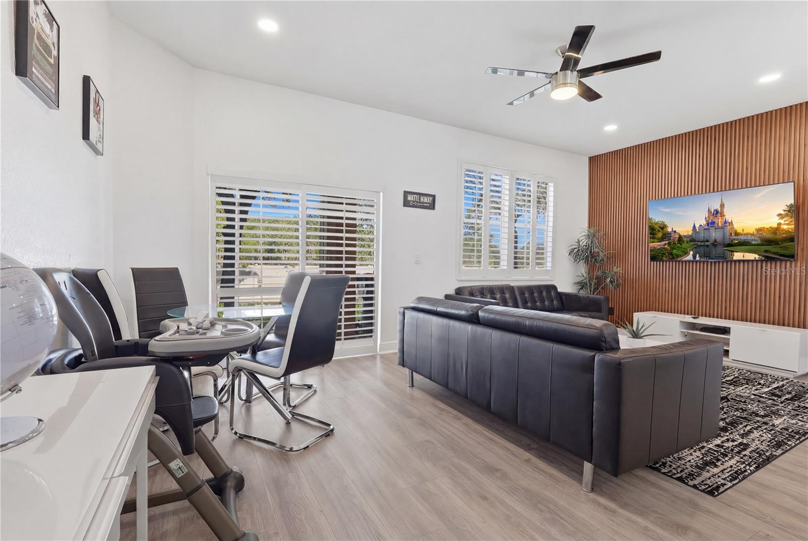 VILLA AT REGAL PALMS CONDO - Residential