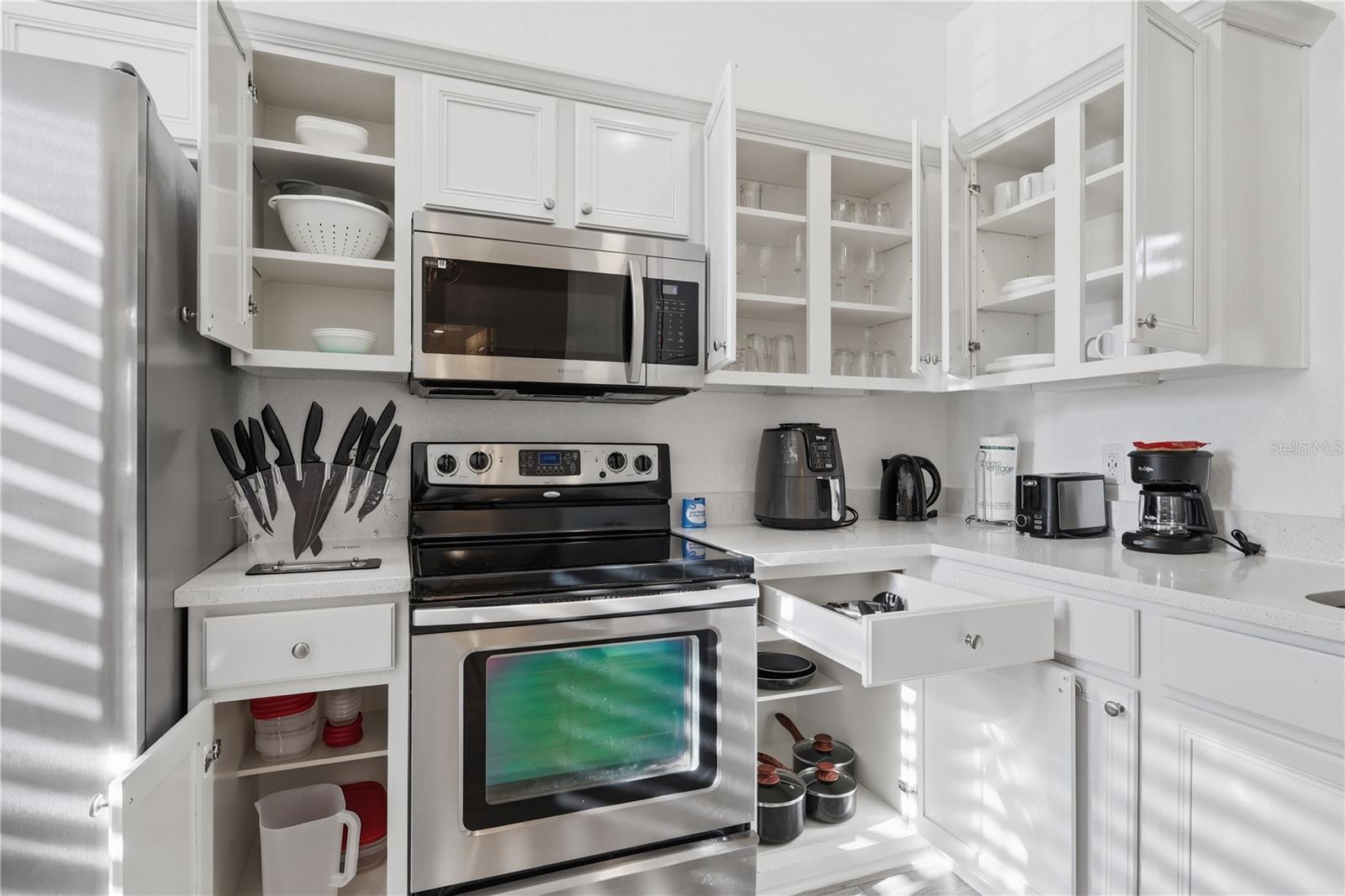 VILLA AT REGAL PALMS CONDO - Residential