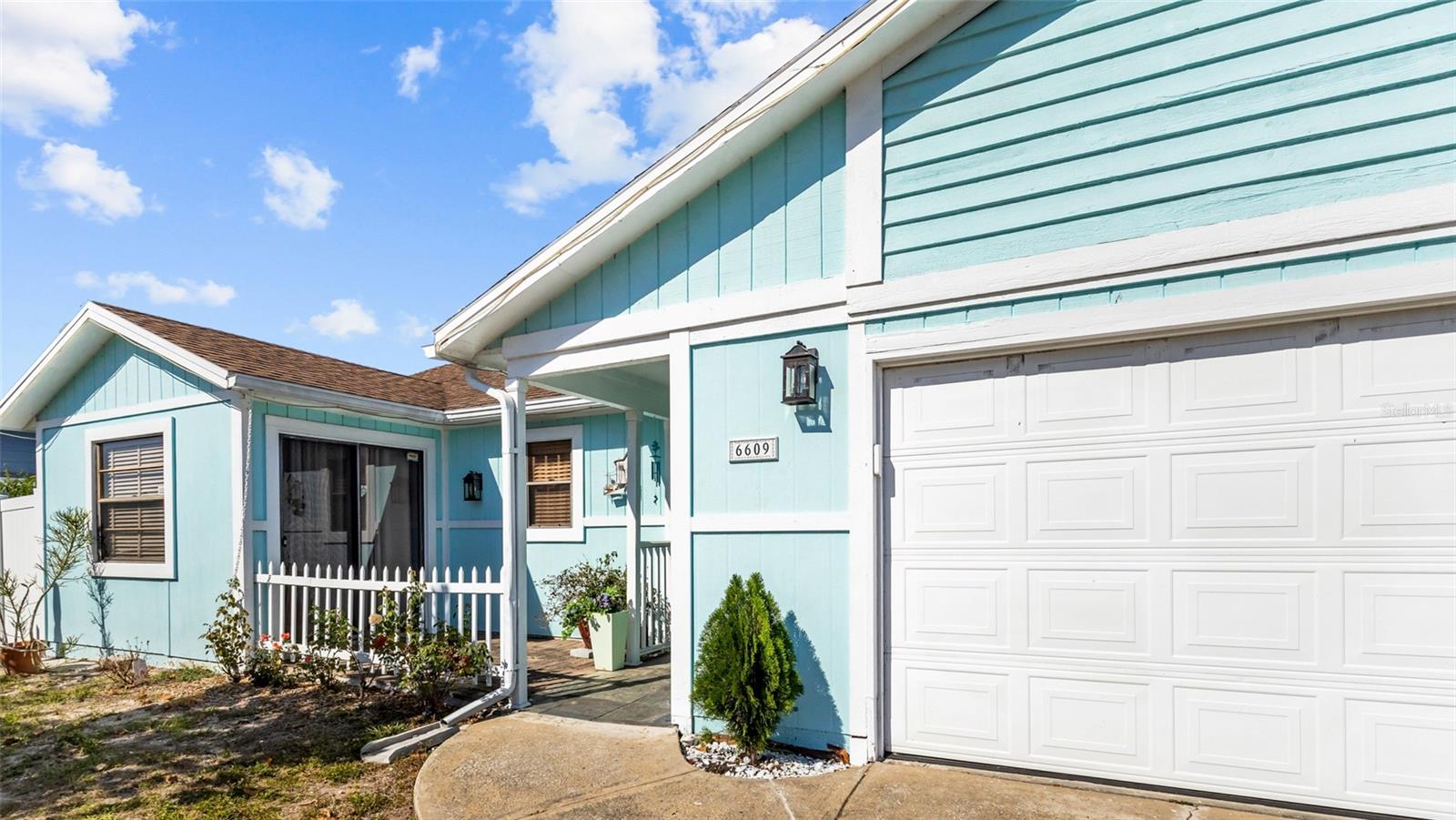 LAKE SARASOTA - Residential