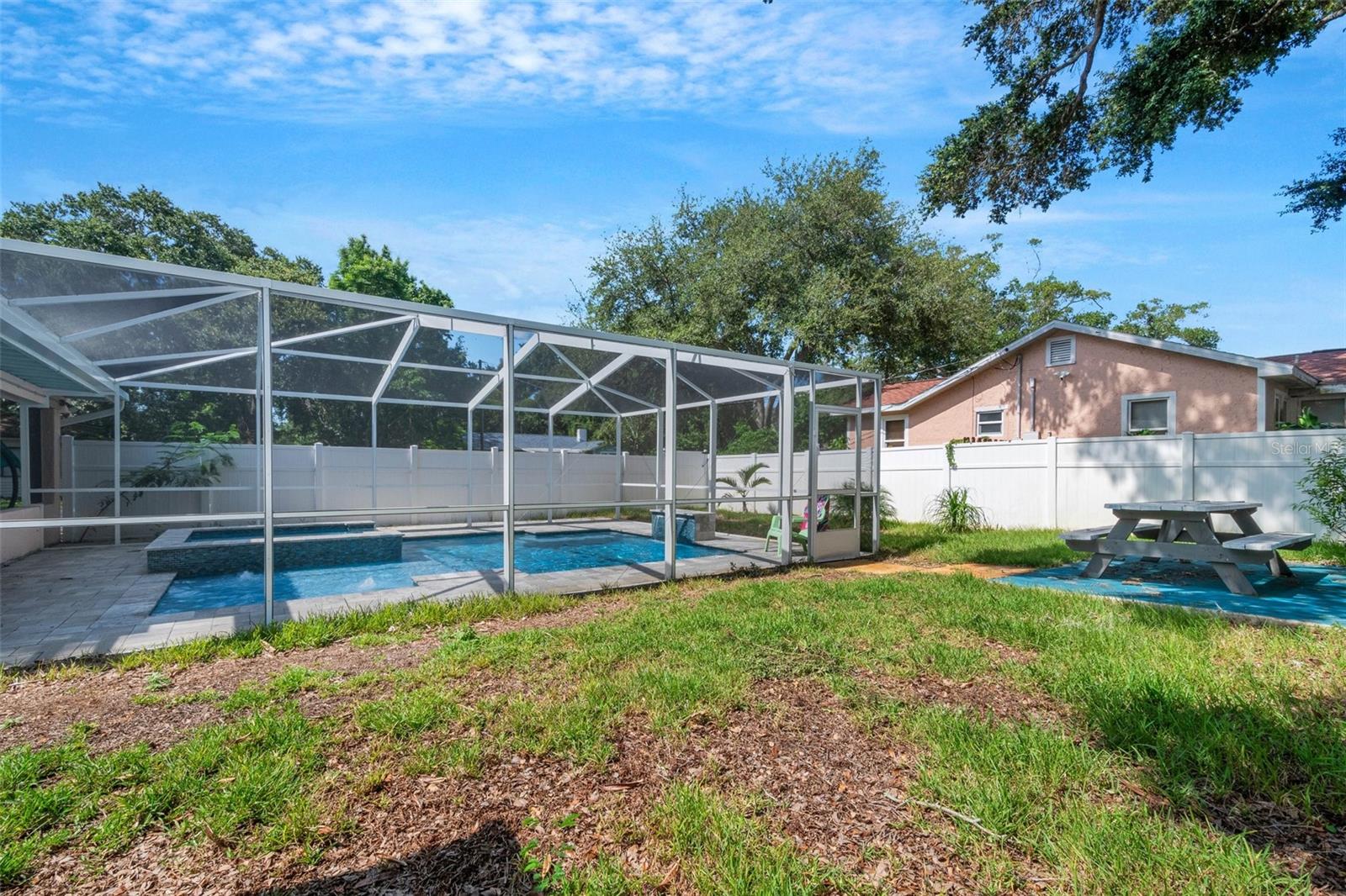 FOSTERS SUB - Residential
