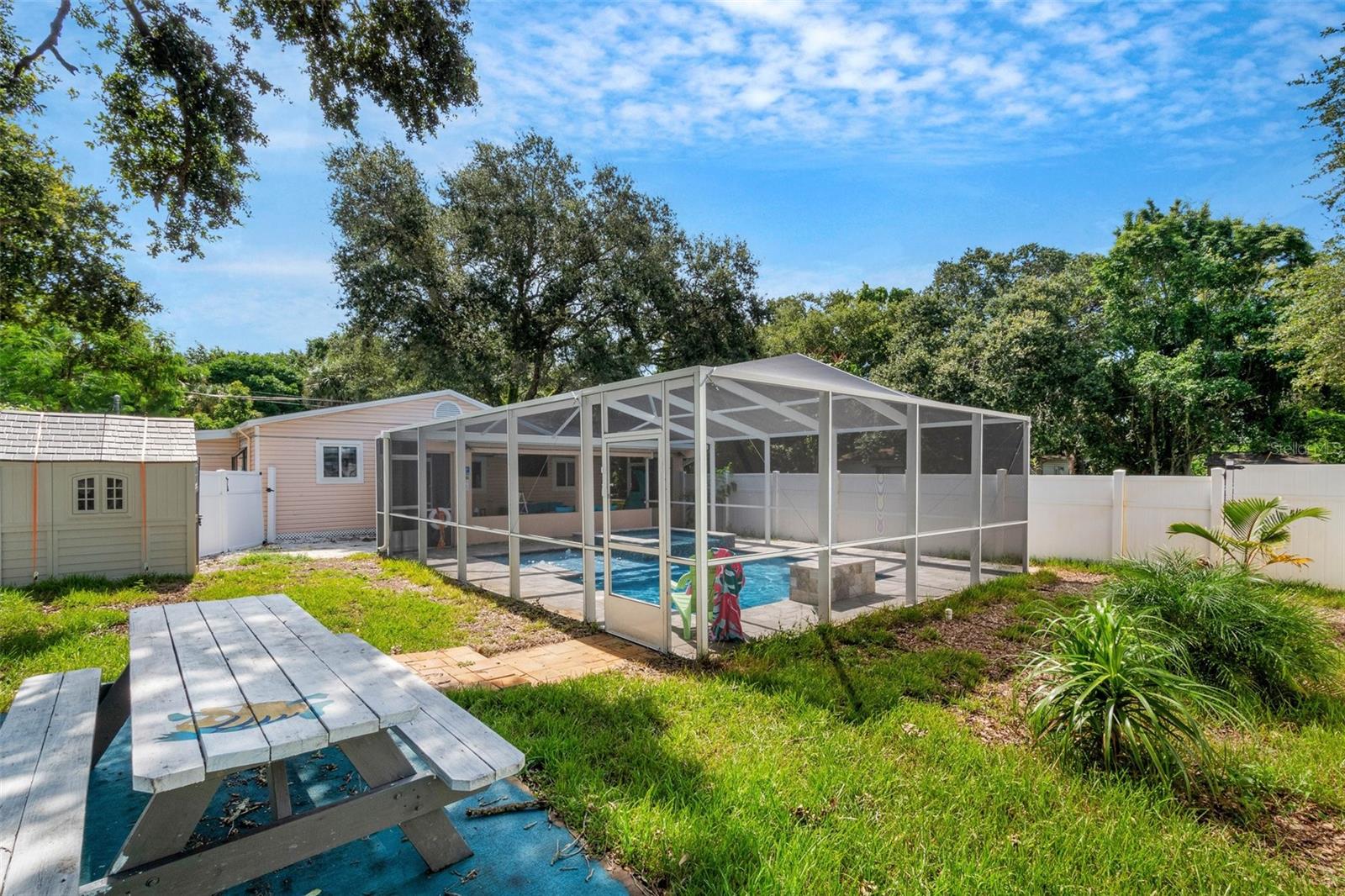 FOSTERS SUB - Residential