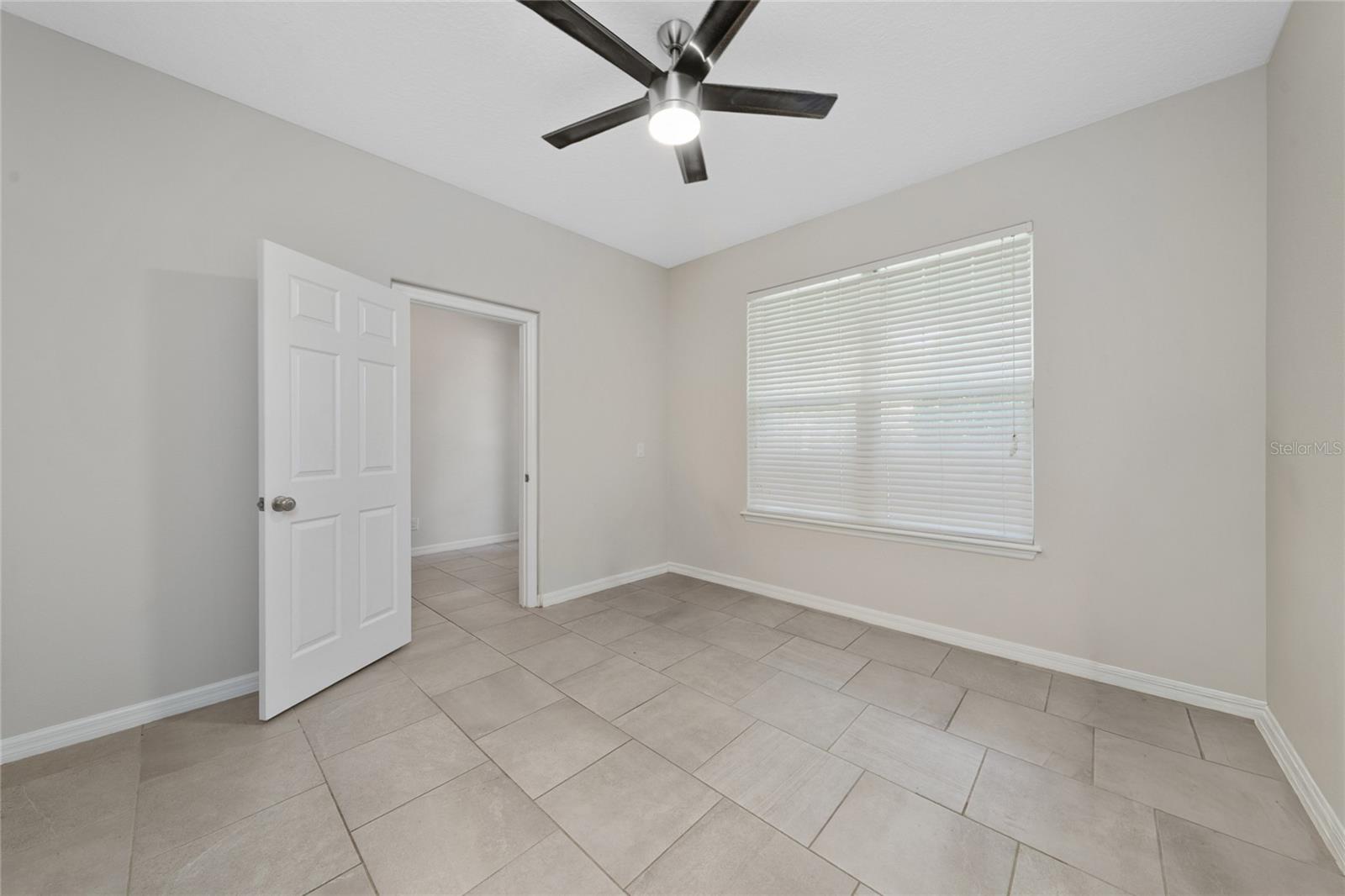RANDAL PARK - Residential
