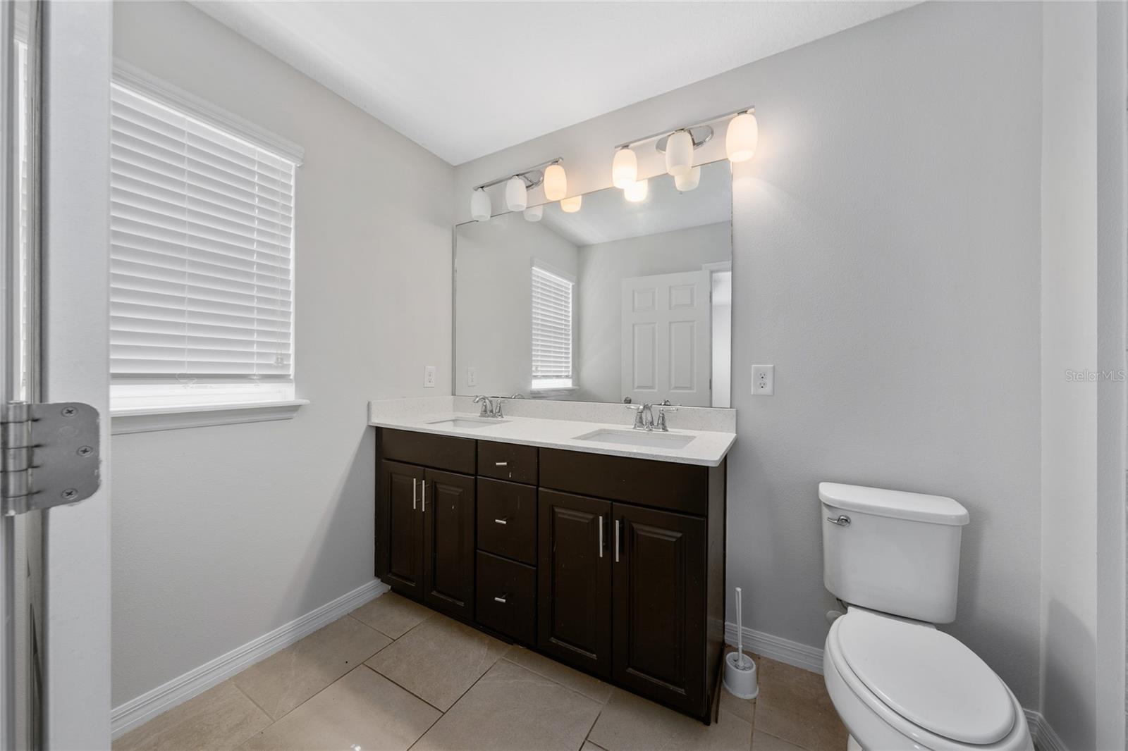 RANDAL PARK - Residential