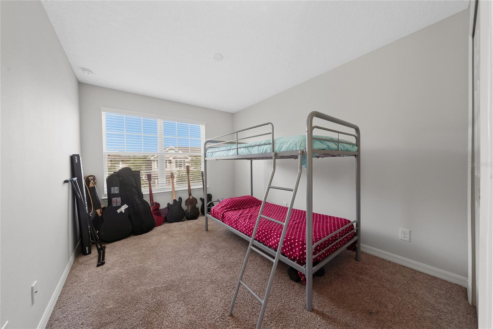 RANDAL PARK - Residential
