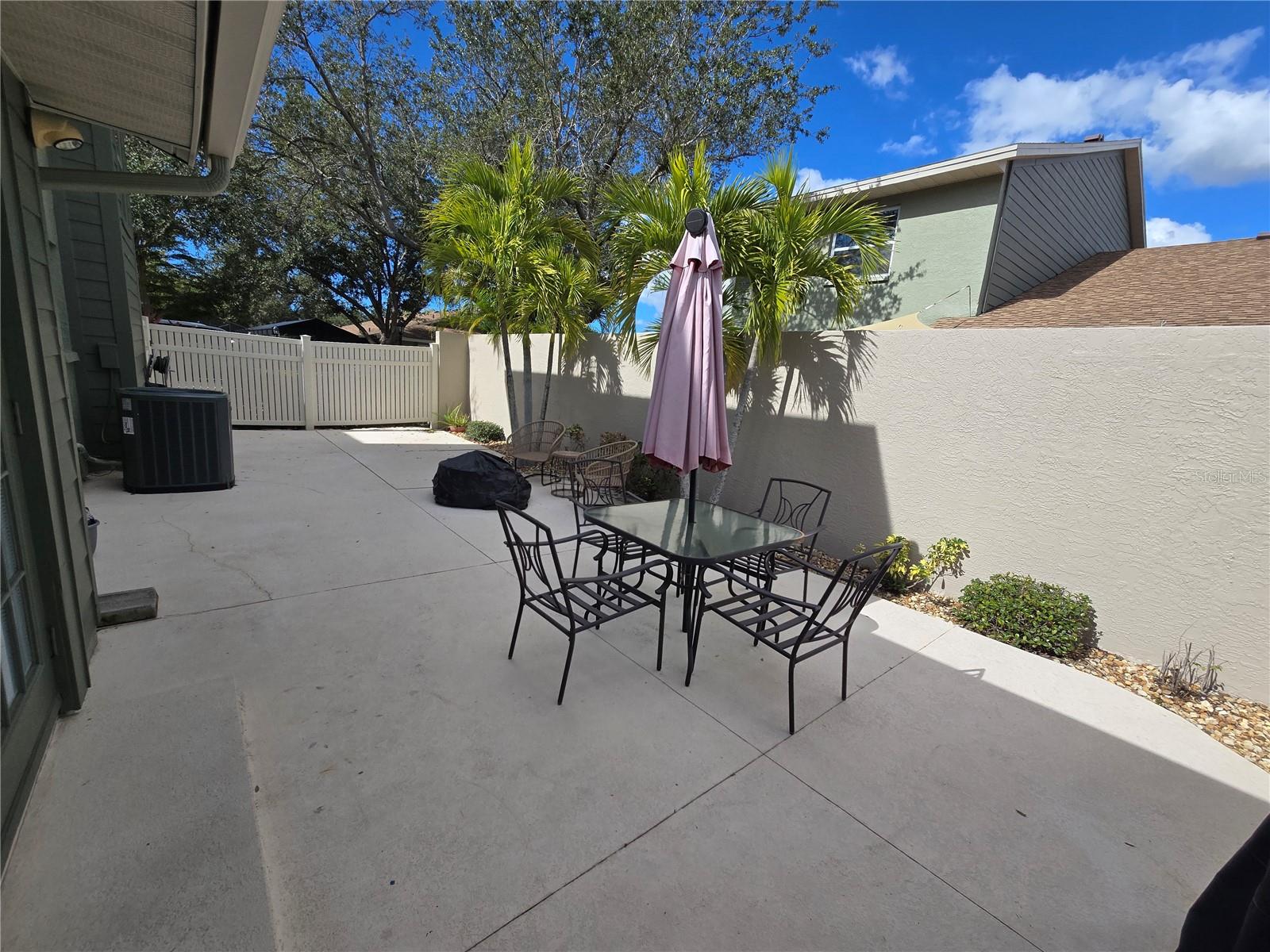 COURTYARD VILLAS - Residential