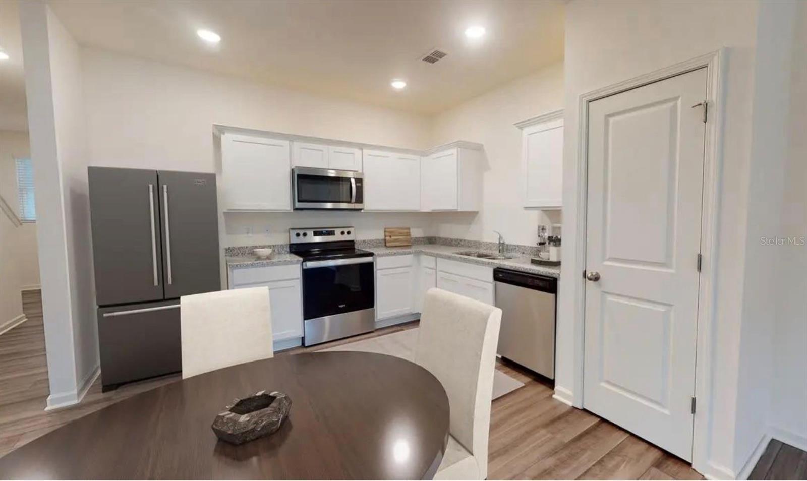TYSON TWNHMS - Residential Lease