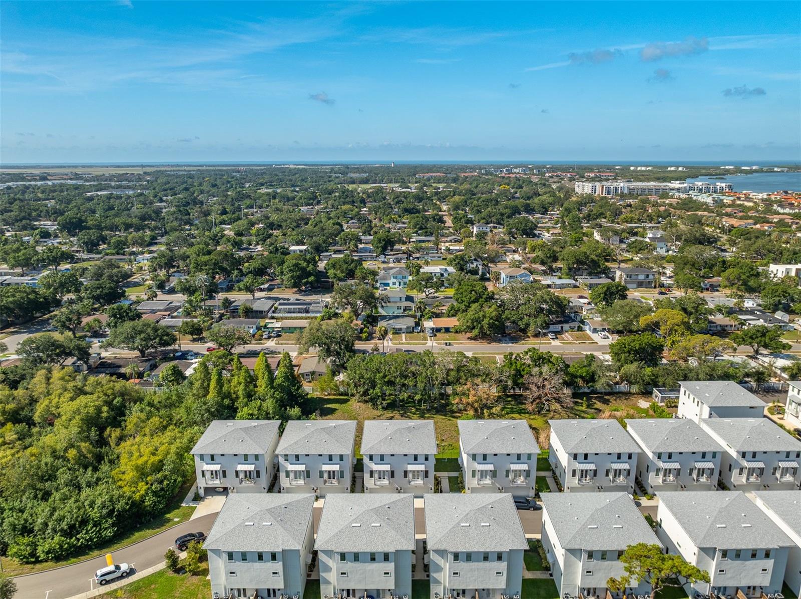 TOWNHOUSE GROUP 305 - Residential