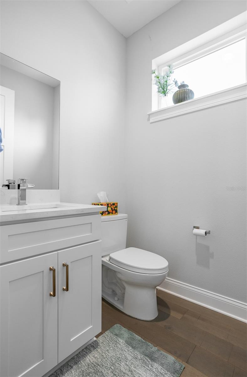 TOWNHOUSE GROUP 305 - Residential