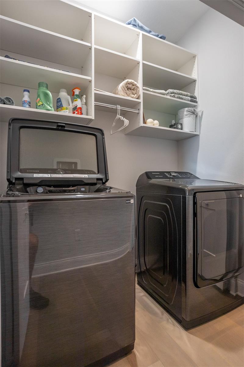 TOWNHOUSE GROUP 305 - Residential