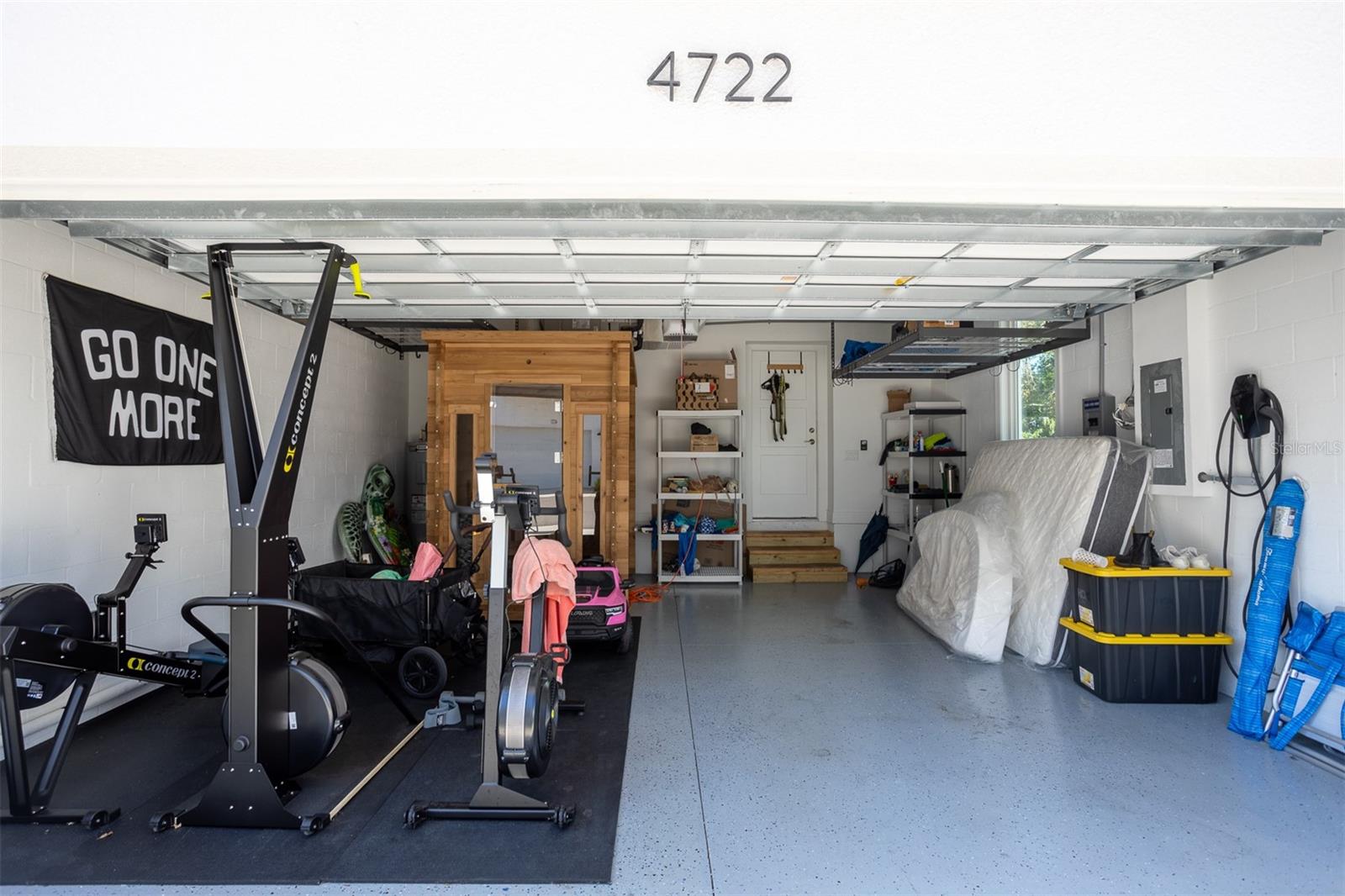 TOWNHOUSE GROUP 305 - Residential